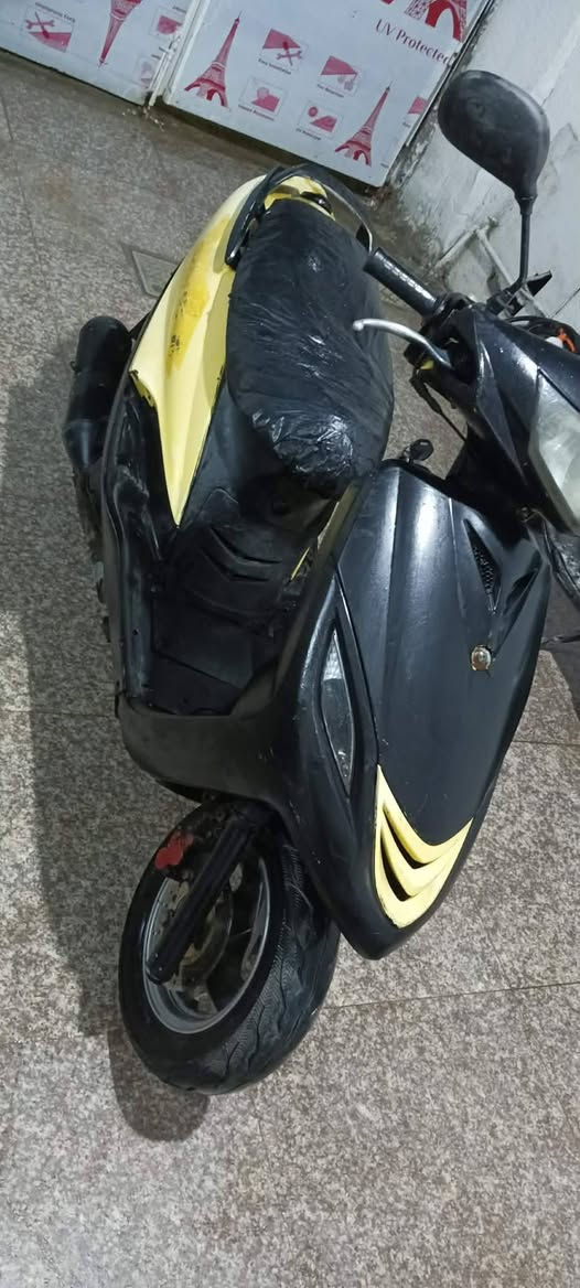 ماكس 140دراجه نضيف كلجات جديده اي نقص مابيهة سلف هندر شلعه ومعدل محرك بلادي مكاني بغداد غزاليه.
***********
