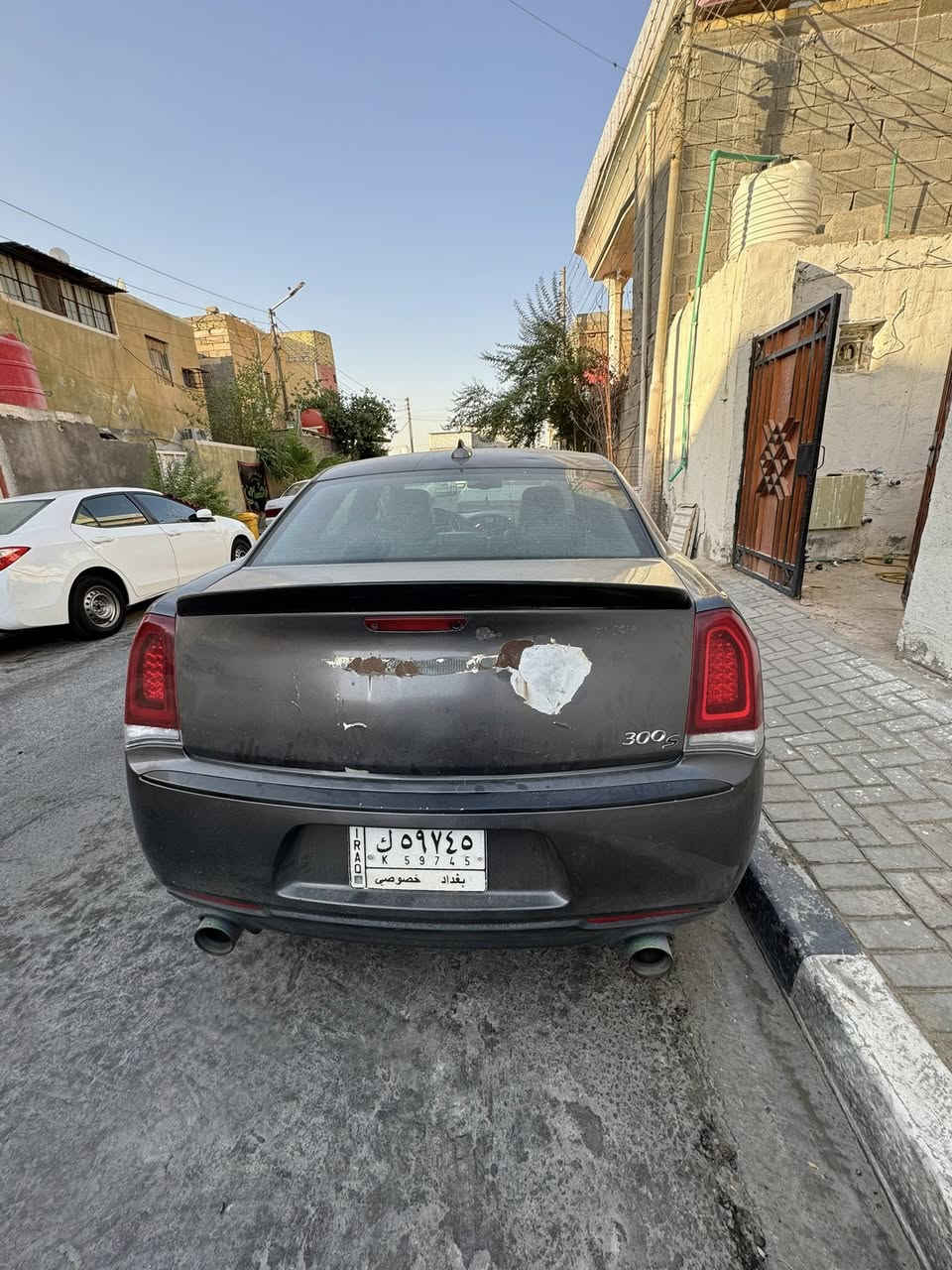 السلام عليكم من رخصة الادمنية المحترمين 
اوباما 2015 أصل هيمي 8 سلندر 5.7  الحادث مثل ما موضح بالصور بيها تبديل باب الصندوق فقط نفس اللون ما مصبوغ والسبب موجود ايضاً بالمنشور صندوقها القديم وايضاً جاملخ امامي الايمن مبدل نفس اللون .. السياره مصروف عليها هواي ك دواخل ناقصها بس صبغ الدعاميه والدوسات واكو اماكن تحتاج تكحيل فقط بيها كاميرا اماميه وخلفيه وانارة متغيره الالوان عن طريق الموبايل السياره ارقامها جديده اكو صور برقمها القديم .. طبعاً الستيرن القديم والجناح مال سيارة موجودات مكانها بالبصرة / مركز البصرة سعرها ١٧٩


**إذا كنت صاحب هذا الإعلان وتريد حذفه لأي سبب، رجاءا أرسل رسالة إلى الدعم الفني**