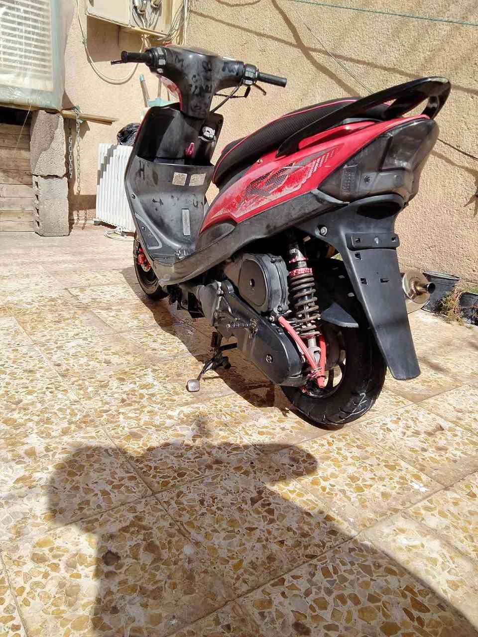 سلام عليكم ماكس عدله بوشه بلادي مامفتوحه دراجه مكفوله كفاله عامه دراجه مامتعوبه نضيفه مثل ماوضح بل صوره دبلات رياضي صالنصه ام صجمه دراجه عوزه ترتيبات بسيطه وهاذه رقمي اليحب يتصل ***********
