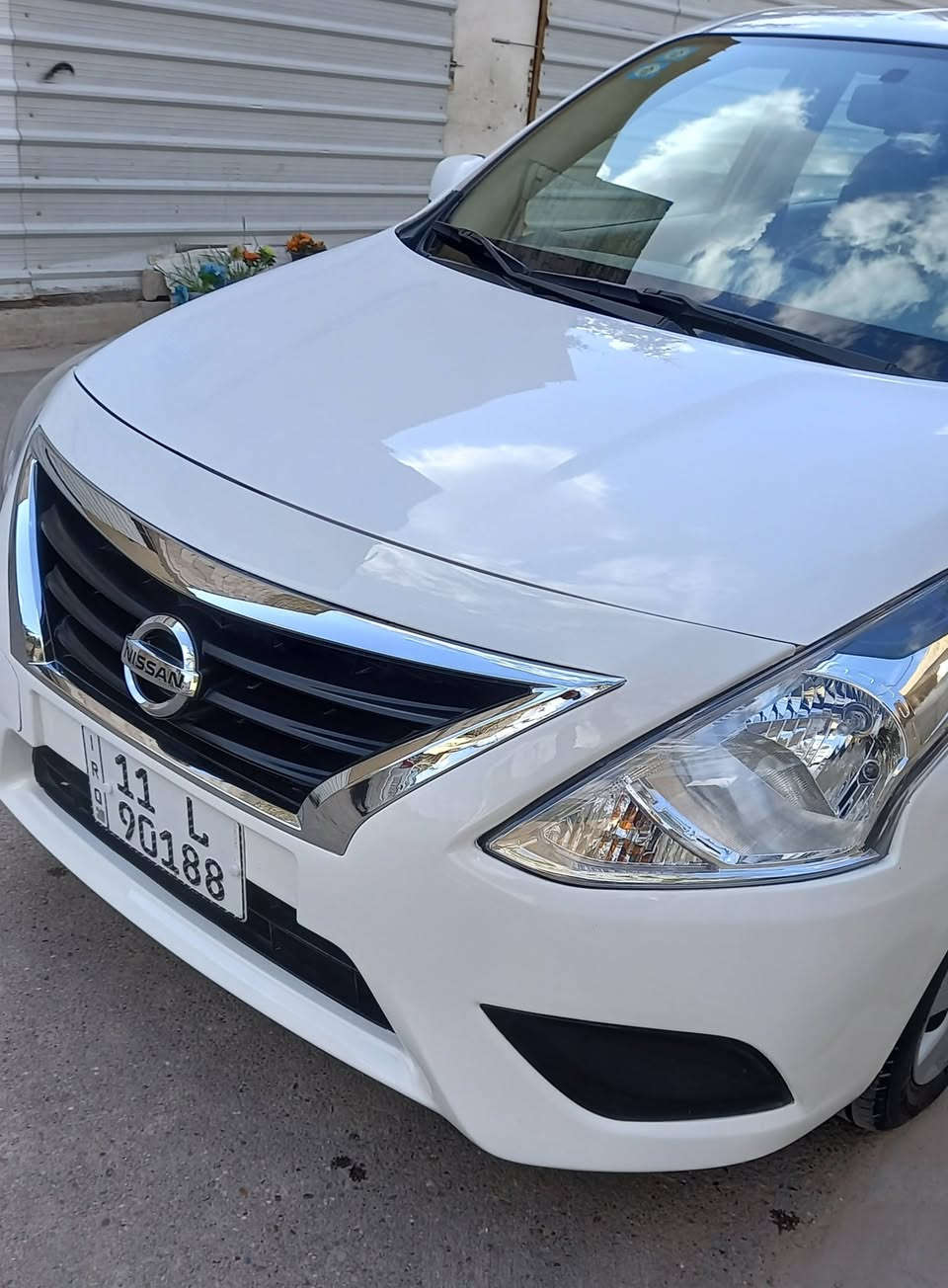 اسلام عليكم نيسان سني ام لبليته الزركه موديل 2021 مكينه كير تبريد عله وضع لشركه برغي مامفتوح  ماشيه 33 حقيقي بيه صبغ لصندوك وجاملغ بارد قليل صدر امامي خلفي جديد تخم تاير جديد لسياره جديده معنه لكلمه داخل وخارج بدون نقص جاهزه موصفاته شاشه حساسات تحكم ستيرن  رقم بغداد بسمي سنويه وهزه جديده ثاني يوم تحويل لسعر 97 وبيه مجال كلش قليل
مكان السياره بغداد الدوره وهذا رقمي ***********
