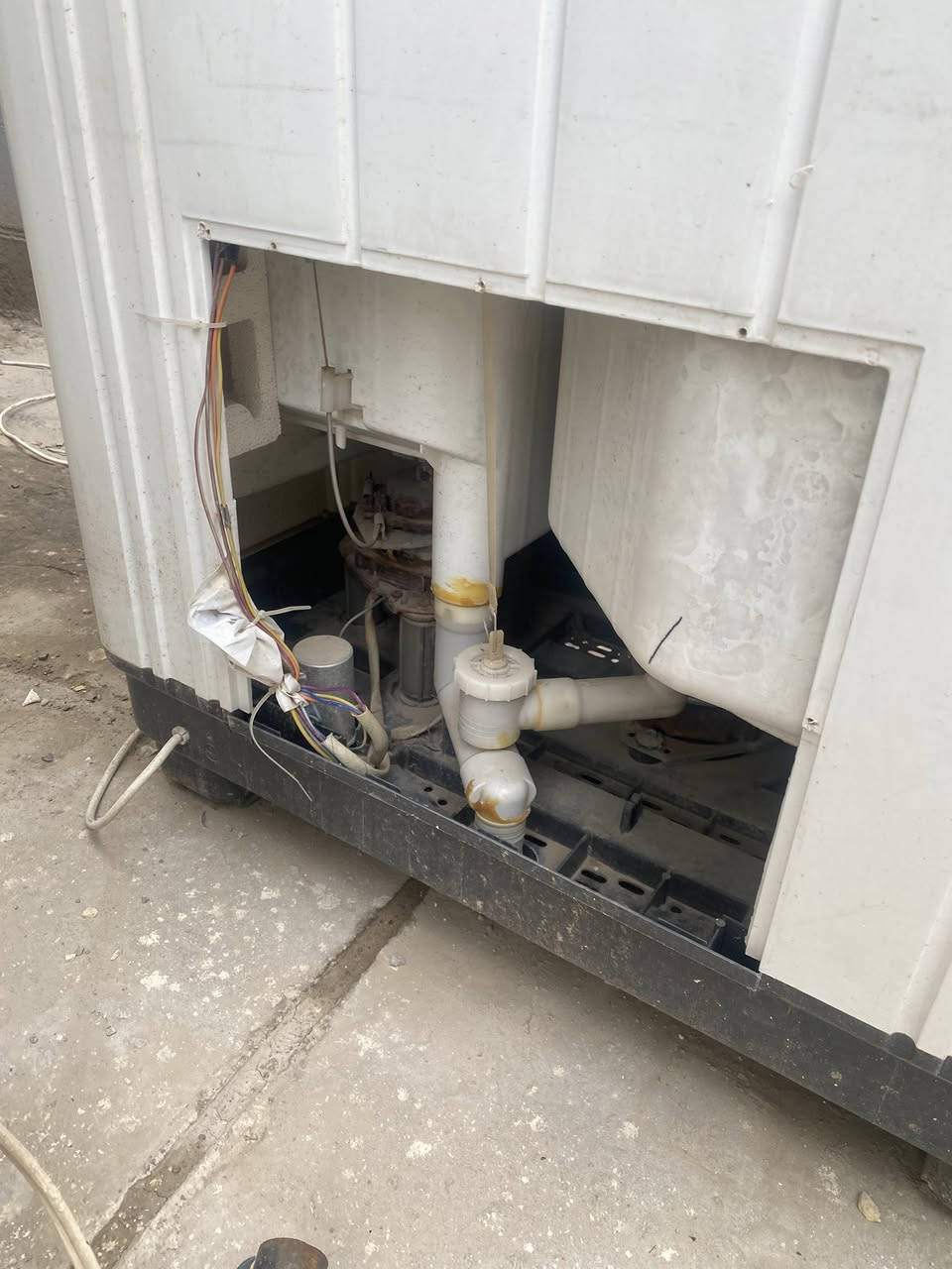 غسالات قطعتين
وحده تنشيف 

وحده غسل 

ثنيناتهن سعرهن ٥٠ 

مرجوحه سعرها 30

صحن معه اولمبي جديد غير مستخدم سعر 35

عنواني نجف الهنديه


**إذا كنت صاحب هذا الإعلان وتريد حذفه لأي سبب، رجاءا أرسل رسالة إلى الدعم الفني**