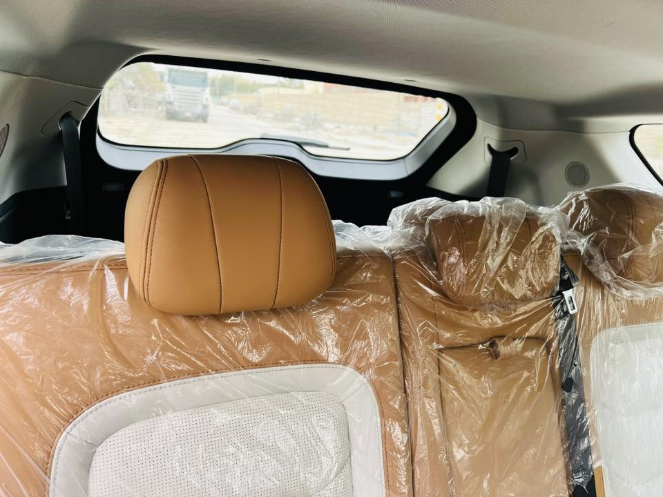 سلام عليكم
جيتورx70 2024   لون ابيض 
رقم (بغداد )
ماشية 24  قابل للزيادة  
بانوراما 
كشنات جلد + تدفئه تبريد + خزن + كهرباء
صندوق كهربائي 
حساسات امامي خلفي 
رادار جانبي 
محرك 16 توربو 
گير 7 نمر 
اضويه زنون متحرك 
داخل ليد بالكامل 
اضويه ترحيب 
تحكمات ستيرن
ويل حجم 20
5 كامرات + كامره 360 
7 راكب 
3 وضعيات قياده 
اكروز سرعه 
شفتات 
بصمات 2
Auto hold
هاند بريك كهربائي 
داخل مشمشي 
السياره بدون ضرضر مكفوله من الدعاميه للدعاميه السياره  على حالة الوكالة 
سعر السياره28  مليون وبيه مجال 
مكاني نجف ***********
