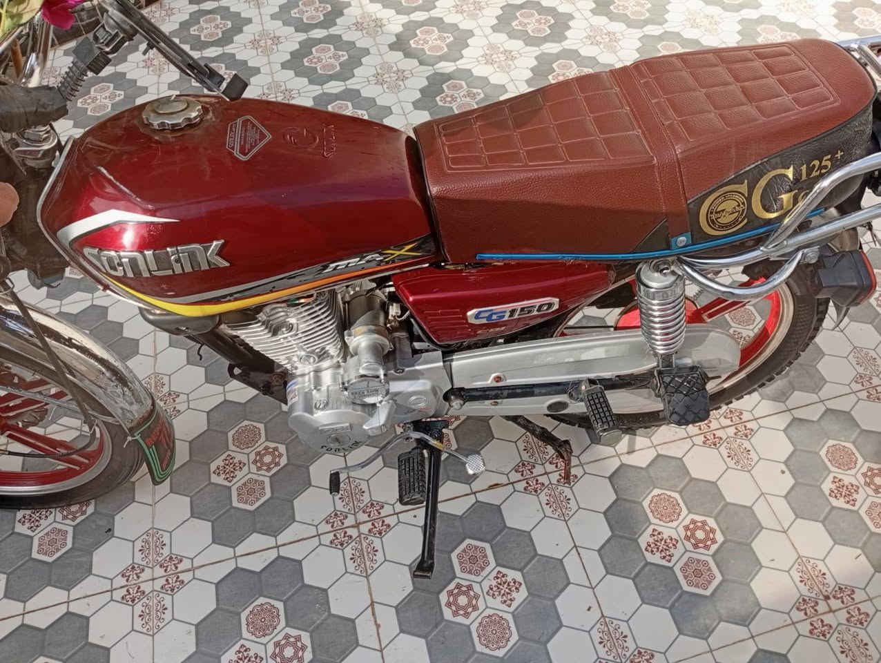 السلام عليكم ايراني للبيع موديل 23بعده لك نضيف السعر 500وبيه مجال خاص ماجاوب مكلف بنشر للتصال ***********
