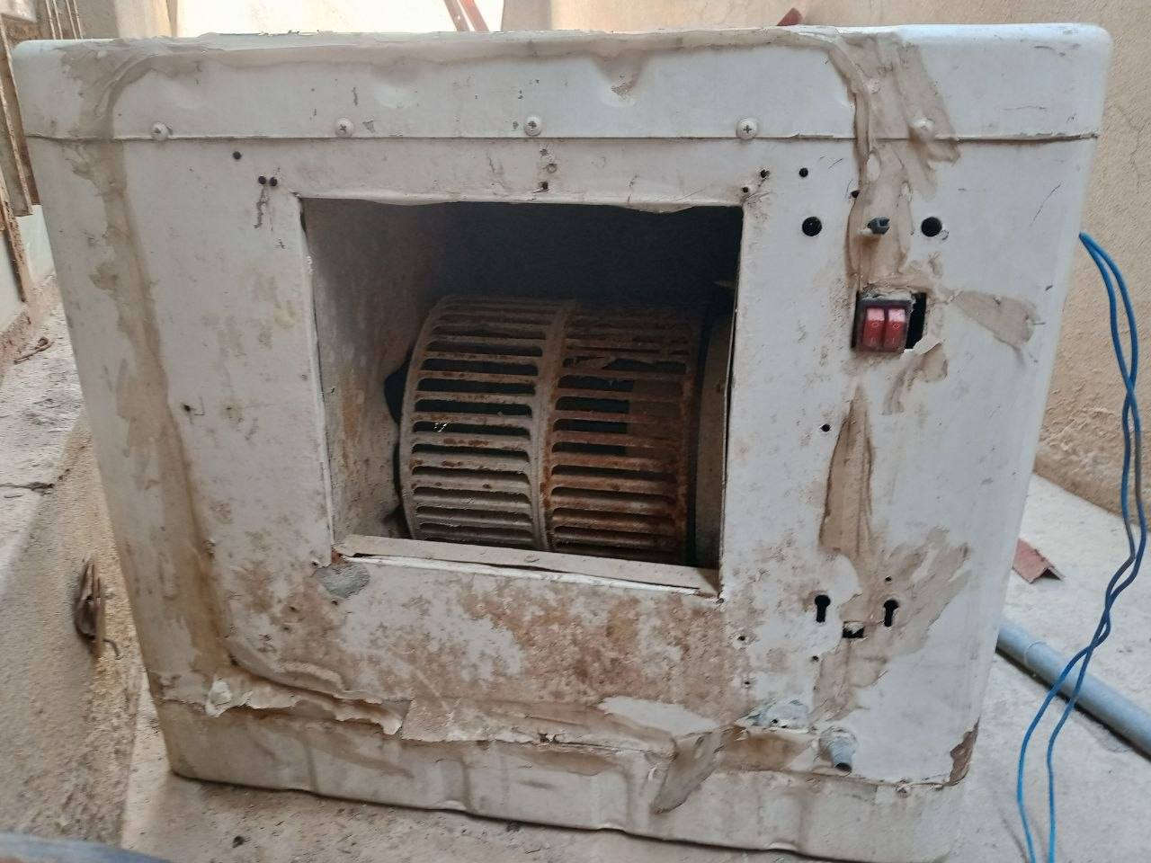 مبردةشغالة حجم صغير 
السعر 35 وبيها مجال


**إذا كنت صاحب هذا الإعلان وتريد حذفه لأي سبب، رجاءا أرسل رسالة إلى الدعم الفني**