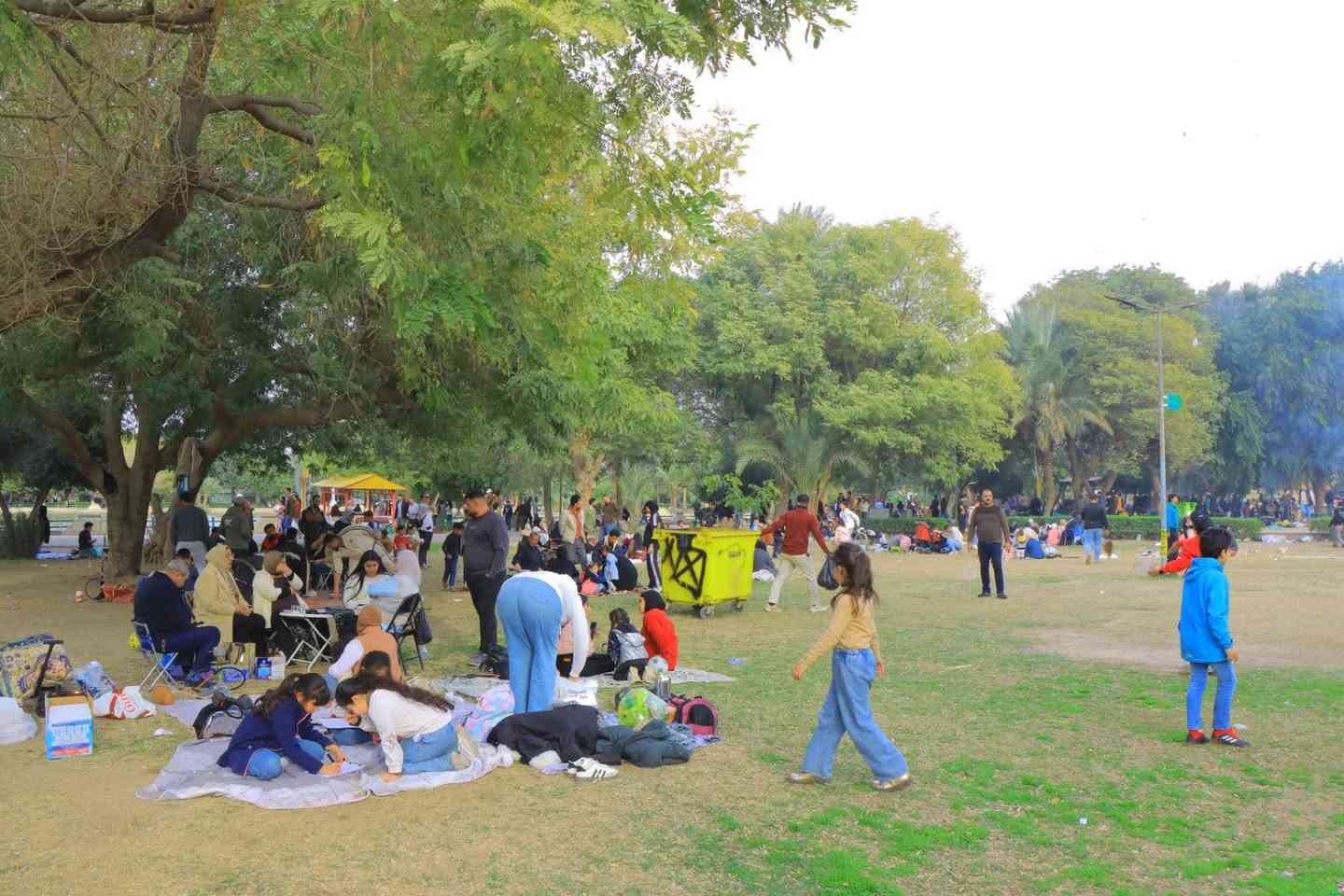 يسرّنا دعوتكم لحضور مهرجان التسوق الزراعي المقام على أرض منتزه الزوراء خلال الفترة من 20/5/2026 ولغاية 23/5/2026، بفعاليات مميزة تجمع بين التسوق والترفيه في أجواء خضراء رائعة تناسب جميع أفراد العائلة.

✨ يتضمن المهرجان:

* بيع مباشر لكافة النباتات والشتلات.
* عرض أحدث التجهيزات والمستلزمات الزراعية.
* فعاليات ترفيهية متنوعة وممتعة.
* أجواء عائلية وخدمات متكاملة للزائرين.

📍 المكان: منتزه الزوراء
📅 الفترة: 20 – 23 / 5 / 2026

📞 للاستفسار:
*********** – مروان حامد / مدير الإعلام
+964 772 621 1966 – السيد  المهندس أبو ذر طالب / رئيس اللجنة التحضيرية 

كونوا على الموعد… تجربة زراعية وترفيهية مميزة بانتظاركم 🌱

