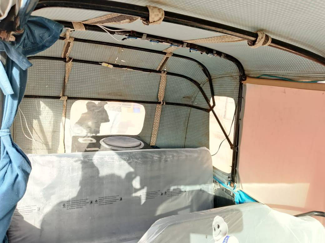 سلام عليكم
تكتك للبيع موديل 21 مكفولة بيها بس فقط كلچات
الباقي جاهز طخم تاير جديد 
***********
