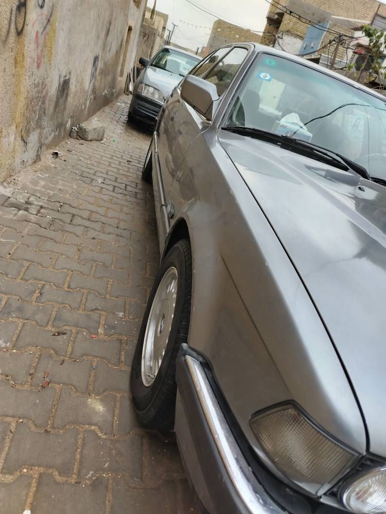 بيم موديل 92 سياره حلوه تجي وشوف مصبوغه عام جماليه بدون ضربه كهربائات كله شغاله كير مكينه مكفولات دواخل نضيفه سنويه جديده رقم جديد سياره مال جناي العنوان بغداد الشعله *********** اتصل ودلل رحمه لوالديكم شراي يشلع عيوني والميشتري يعبر المنشور بغداد, العراق
