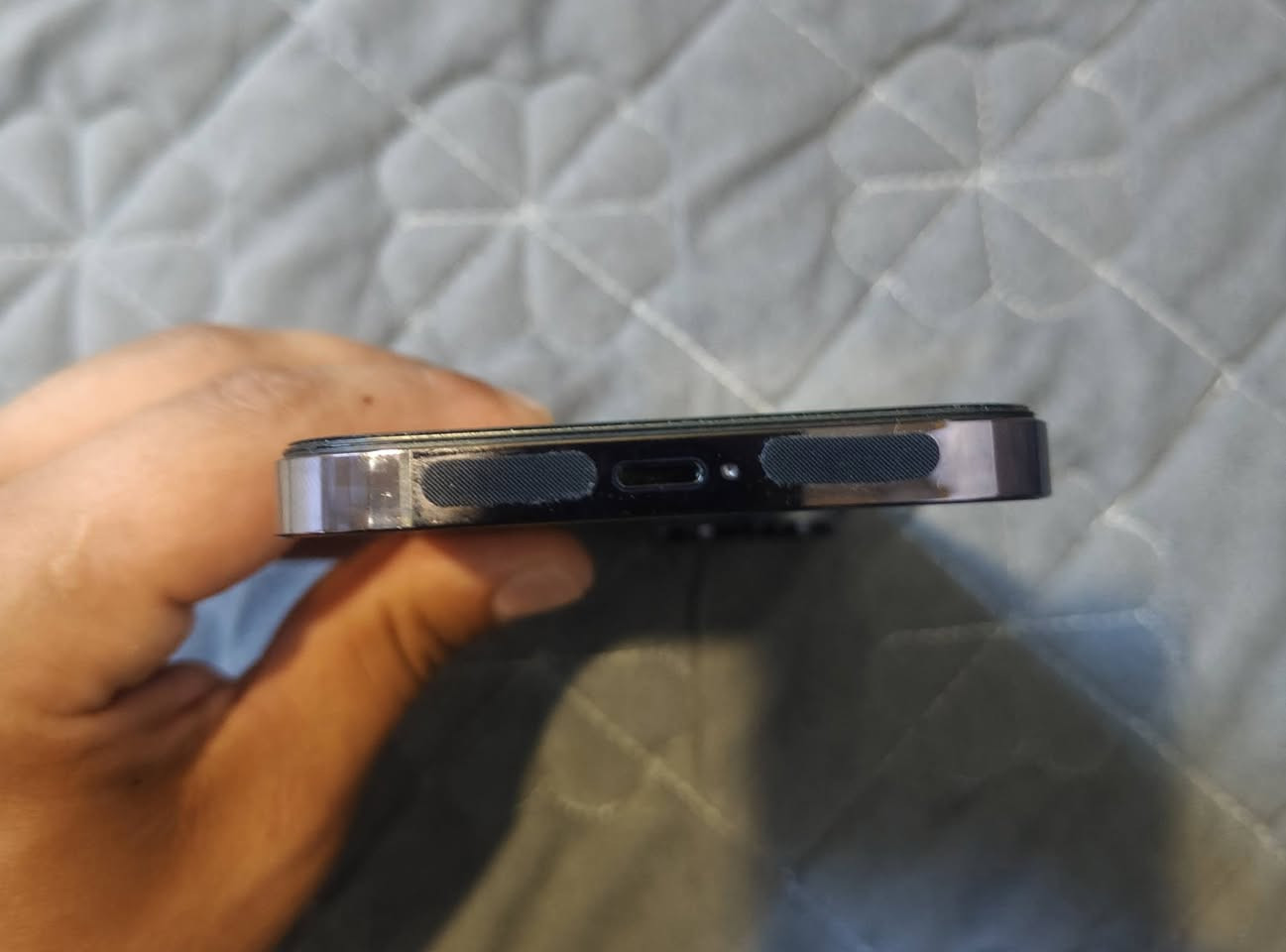 iPhone 14 Pro Max 
ايفون 14 برو ماكس 

نظافه %95
بطاريه88
ذكره256
شريحه الكترونيه  
نموذج LL امريكي 
مبدل شاشه اصليه فقط
فطر صغير بالظهر بي
الباقي كله نورمان
اغراض  كفر شاحنه اصليه مل iPhone 14 Pro Max
مكاني موصل أيسر 
 سعر 620 الف
رقم    ***********.  /    ***********
