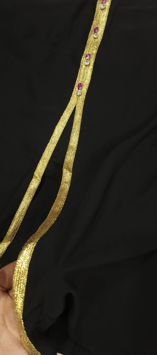 شنو رئيكم بهذا الجمال 😍
مخور اماراتي
الي تريد تكشخ بس البسي هاي القطعة 😍 ب٢٠ الف بسس 😍


**إذا كنت صاحب هذا الإعلان وتريد حذفه لأي سبب، رجاءا أرسل رسالة إلى الدعم الفني**