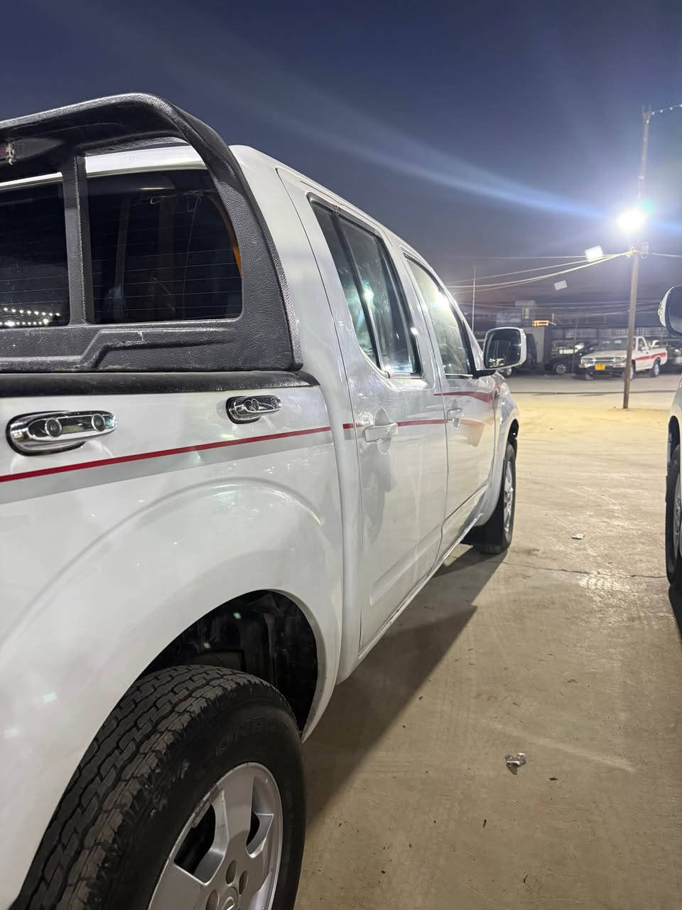 سلاو نیسان ناڤارە 2009
سیارەکی جوانە نمونەیە 
یەک پارچی و پەلێک سبوخە 
سێ شوێنی ساردیە وەکارتی هەیە بس زۆر بچوکە شاهێنی باس نیە 
گێرو مەکینە بەشرتی وەستا 
سەنەوی ژینگی رەقم نوێیە بەناوی خۆمە 
رەقم 0️⃣7️⃣5️⃣0️⃣4️⃣9️⃣3️⃣4️⃣7️⃣3️⃣2️⃣
نرخ83 أربيل, العراق


**إذا كنت صاحب هذا الإعلان وتريد حذفه لأي سبب، رجاءا أرسل رسالة إلى الدعم الفني**