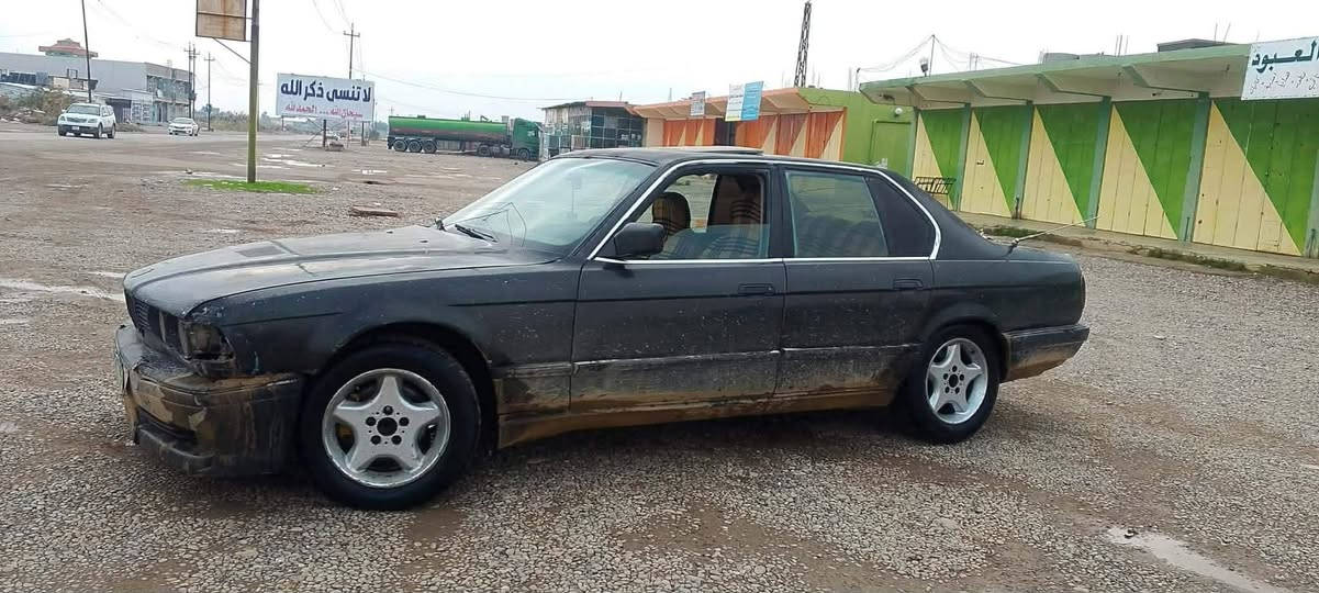 سلام عليكم.    بيئم ٧٠٠ رقم نينوى شرط التحول محرك كيرر ففتي بيها بكن   موجوده طابوكه وياه      سعر ٢٠ وبيه مجال حك الجيه *********** مكانه العلم
