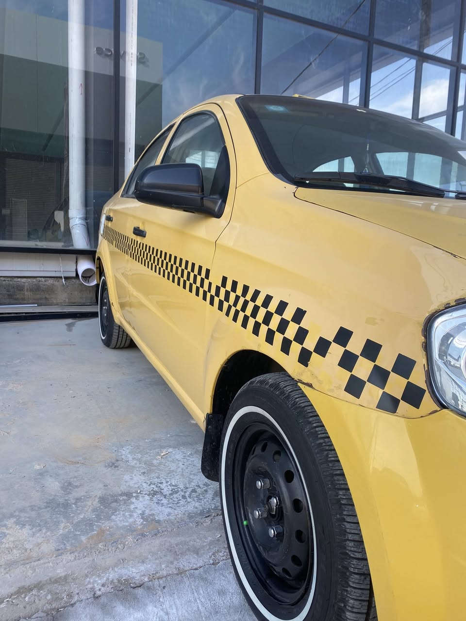 سلام عليكمً ورحمه الله لسياره للبيع فقط ملاحضه اني مكلف بل النشر لاتصال ع لرقم ماعرف شي عن سياره رجاء 

افيو مديل ٢٠١٠ مال شركه لعامه محرك مفتوح كير عادي 
رقم نجف مشروع وطني سنويه جديده تحويل ثاني يوم
السياره اصل صفره بيها جاملغ وبنيد تبديل بدون دواخل شرط لباقي مكفول لسعر ٥٠ وبيها مجال مكان لسياره النجف  ***********
