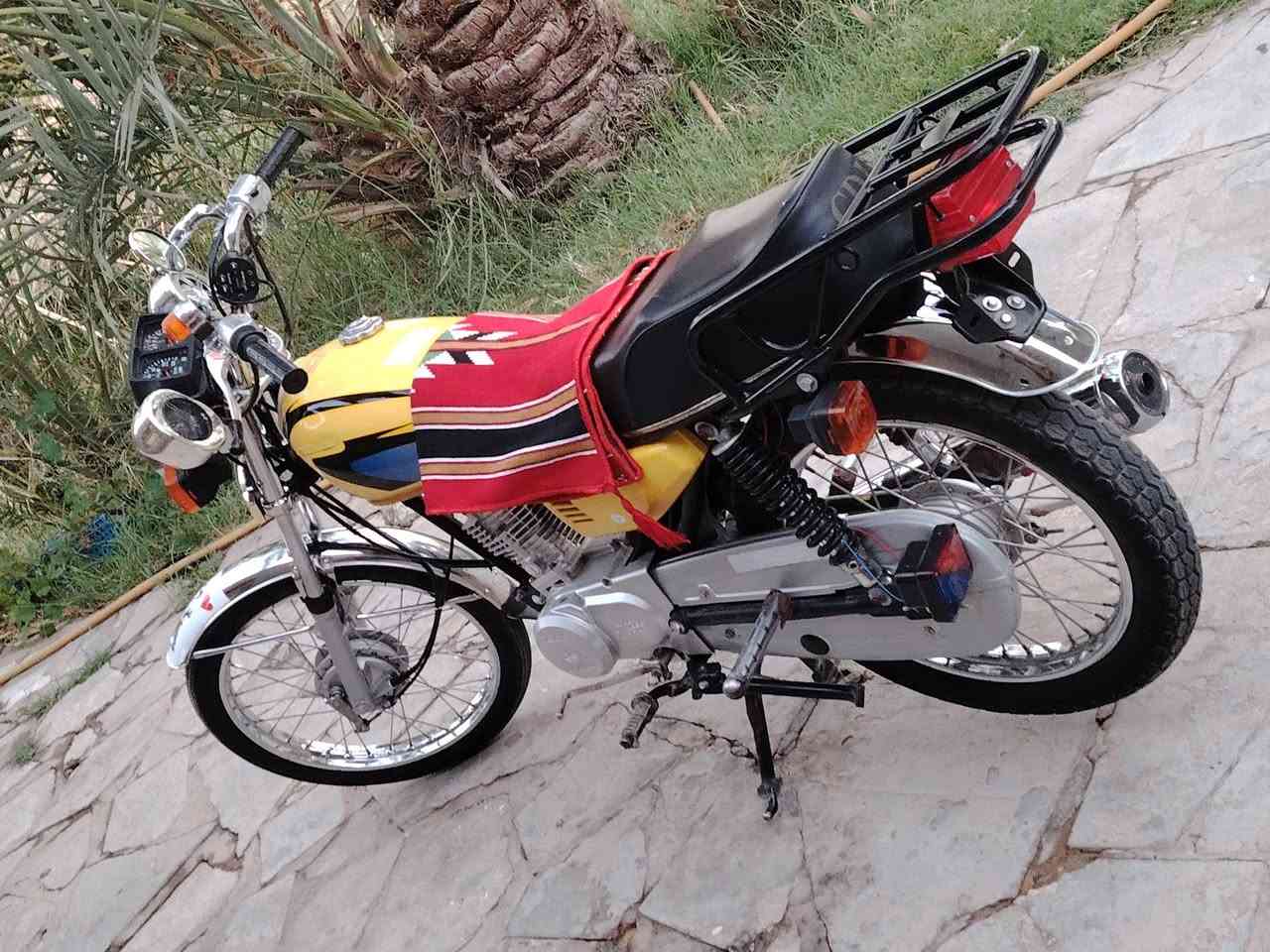 للبيع (كلك) سيجي نامه مكينه وشاصي25 ولباقي كله26 غراض كله اصلي مختم مفتوحه بس ولفات شرط شلعه ومعدل خير من الله ماعايزه برغي احلا من الصوره السعر 550 قفل مكاني غماس الشراي يتصل***********
