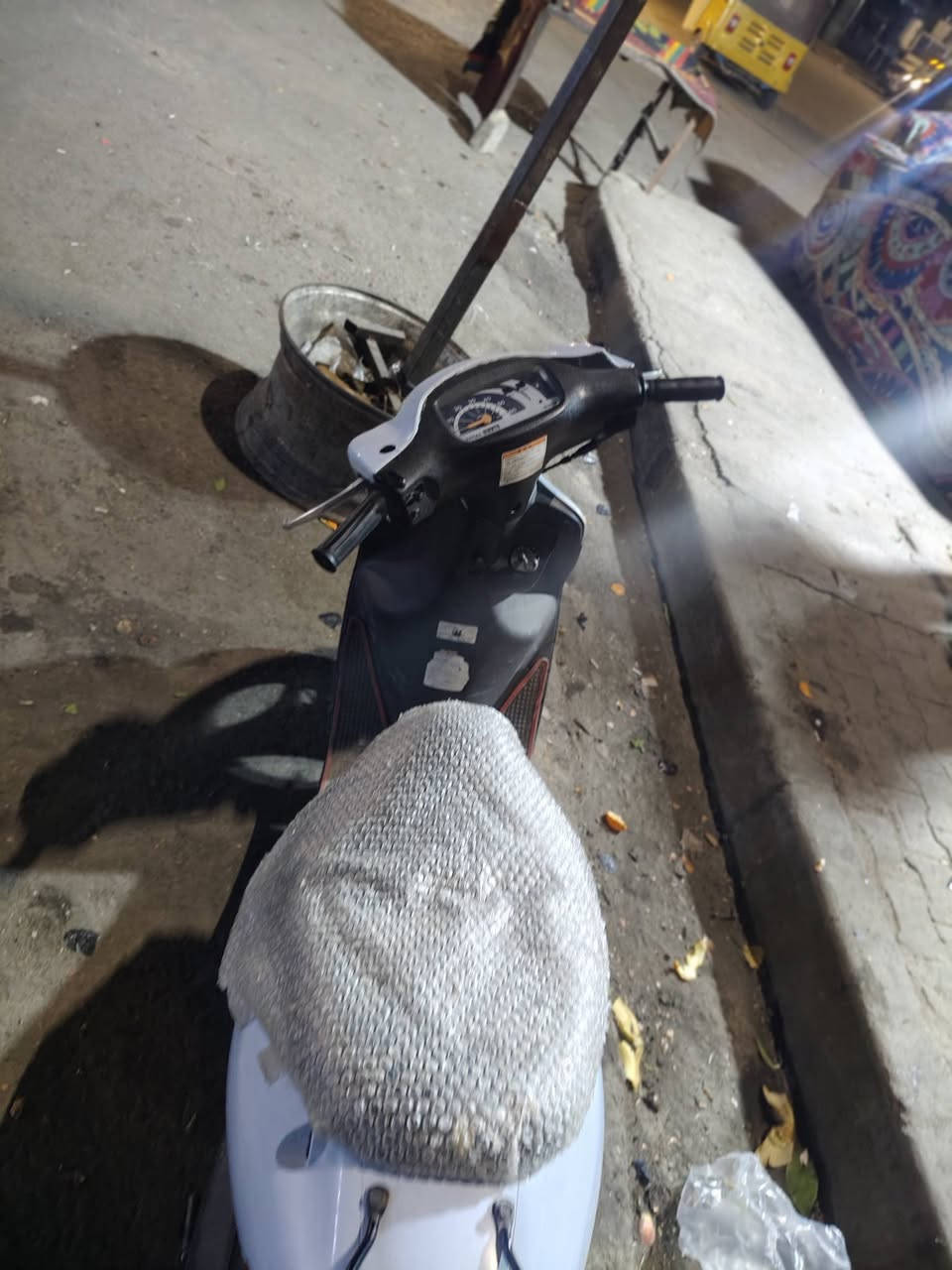 سلام عليكم دراجة ساسوكي كفاله اخو الجديد نكره سلف وهندر ستعمال شخصي مناقصه اي شي (سعر425) بيه مجال الطيبين ***********
