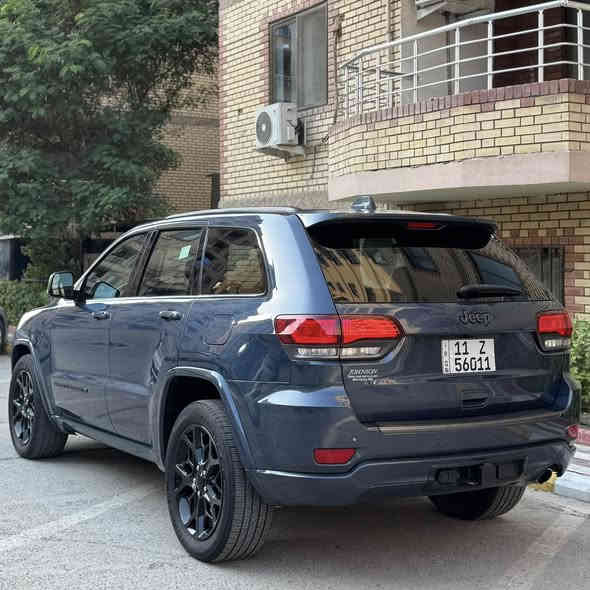 🔥 جيب لمتدد ثمانينة 2021
ماشيه 41 الف 
✅ الموديل: 2021
✅ المحرك: 3.6  V6 – قوة وأداء رياضي
✅ الفئة: لمتدد ثمانينة 
✅ صبغ دعامية امامية فقط وبارد بحافة الجاملغ
✅ بدون ايرباك 
✅صور الحادث موجودة بالمنشور
✅ كير ومحرك كفالة عامة

  رقم بغداد الجديد بسمي هزة وسنوية جديدة 

✨ مواصفات السيارة
🔸بصمة تشغيل + بصمة ابواب
🔸 رادار امامي ( مانع تصادم)
🔸 فتحة سقف (بانوراما)
🔸 مقاعد كهرباء + خزن
🔸 سستم صوت الباين + دمام خلفي
🔸تدفئة تبريد بالمقاعد 
🔸 تدفئة مقود (ستيرن)
🔸ويل حجم 20
🔸صندوق كهرباء  
🔸 مقود كهربائي بتحكم جانبي – تجربة قيادة مريحة 
🔸 شاشة الحجم الكبير
🔸 + تبريد ثنائي القطعة – رفاهية متكاملة
🔸 نظام قيادة رياضي 
🔸 نظام وسائد هوائية كامل (Airbag System) – حماية قصوى
🔸 إضاءة ليزرية + لايت زينون + بك لايت LED – رؤية استثنائية
🔸 حساسات أمامية وخلفية – سهولة في الركن والمناورة
🔸 أريل نافيكيتر  لمسة فخامة وتقنيات حديثة
🔸 كامرة خلفية 

السيارة جديدة جداً وبدون اي نقص نظيفة كلش من جميع النواحي تشغل وتطلع مبيها مصرف ولا دينار و السيارة بالحقيقة احلى من الصور وكل التفاصيل مذكورة بالمنشور 
واسف عالاطالة🌸

📍 العنوان: بغداد - حي الجامعة 
💵 السعر : 29500$ بي مجال 
📞 للاستفسار 
📱***********
