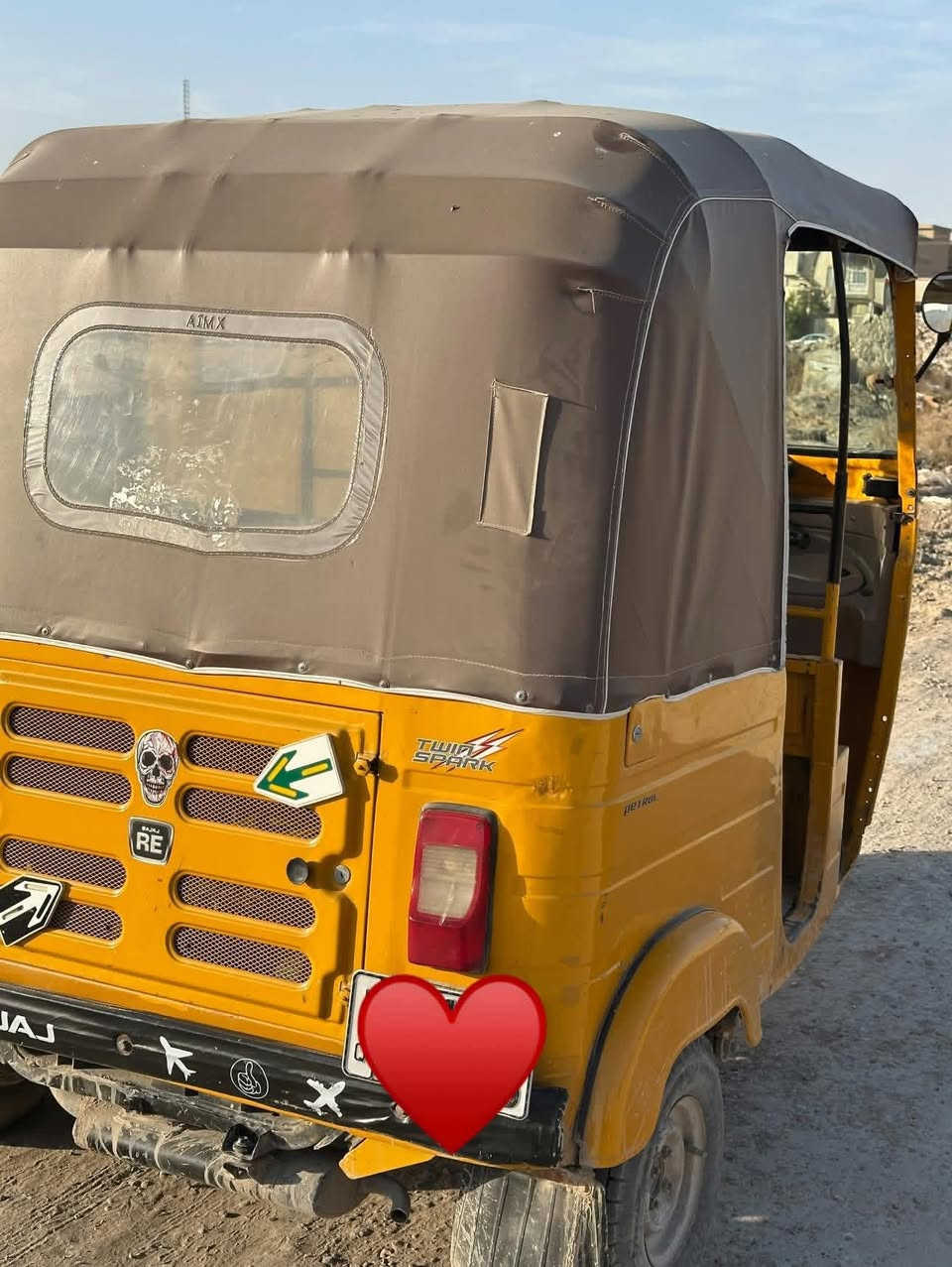 سلام عليكم مره خصت صاحب لكروب تكتك مديل 2019 نضيفه بيه ضربه بل صفحه  محرك برغي ما مفتوح بي نضيفه كبل شارع سعر 6500  مكاني تاجي سبع البور رقم *********** رقم وسنويه
