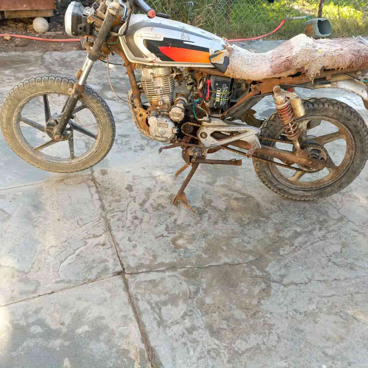 السلام عليكم اخوان دراجه للبيع شغاله كلشي مابيه الاستفسار الاتصال على الرقم او خاص***********
