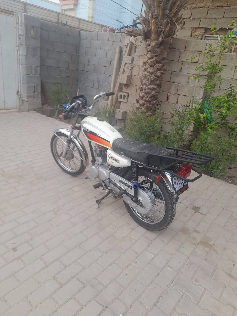 للبيع دراجه اربعه كير ارشا اوراق محرك ناعم كهربائيات شغاله شلعه معدل فول السعر ٣٧٥ المكان كربلاء شارع بغداد قرب سيد الوصياء عمود١٢٨ لستفسار على الرقم ***********
