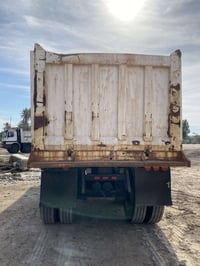 عربانة علم • ٢٠٠٦ • تخم تاير