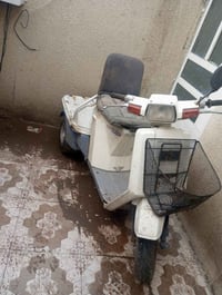 دراجه للبيع مثل ماطالعه بل صوره بانزين المحرك نضيف  نقص سلف سعر 400 ال...