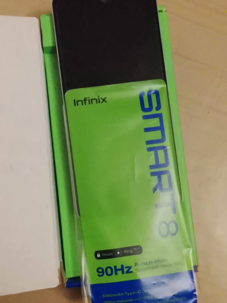 السلام عليكم للبيع
جهاز انفنكس سمارت 8 
Infinix Smart 8
ذاكرة 128 8GB 
90hz
المكان بغداد الجادرية 
قرب جزيرة الأعراس 
الجهاز غير مفتوح وكل شي بلادي 
 للبيع نظيف جدا


**إذا كنت صاحب هذا الإعلان وتريد حذفه لأي سبب، رجاءا أرسل رسالة إلى الدعم الفني**