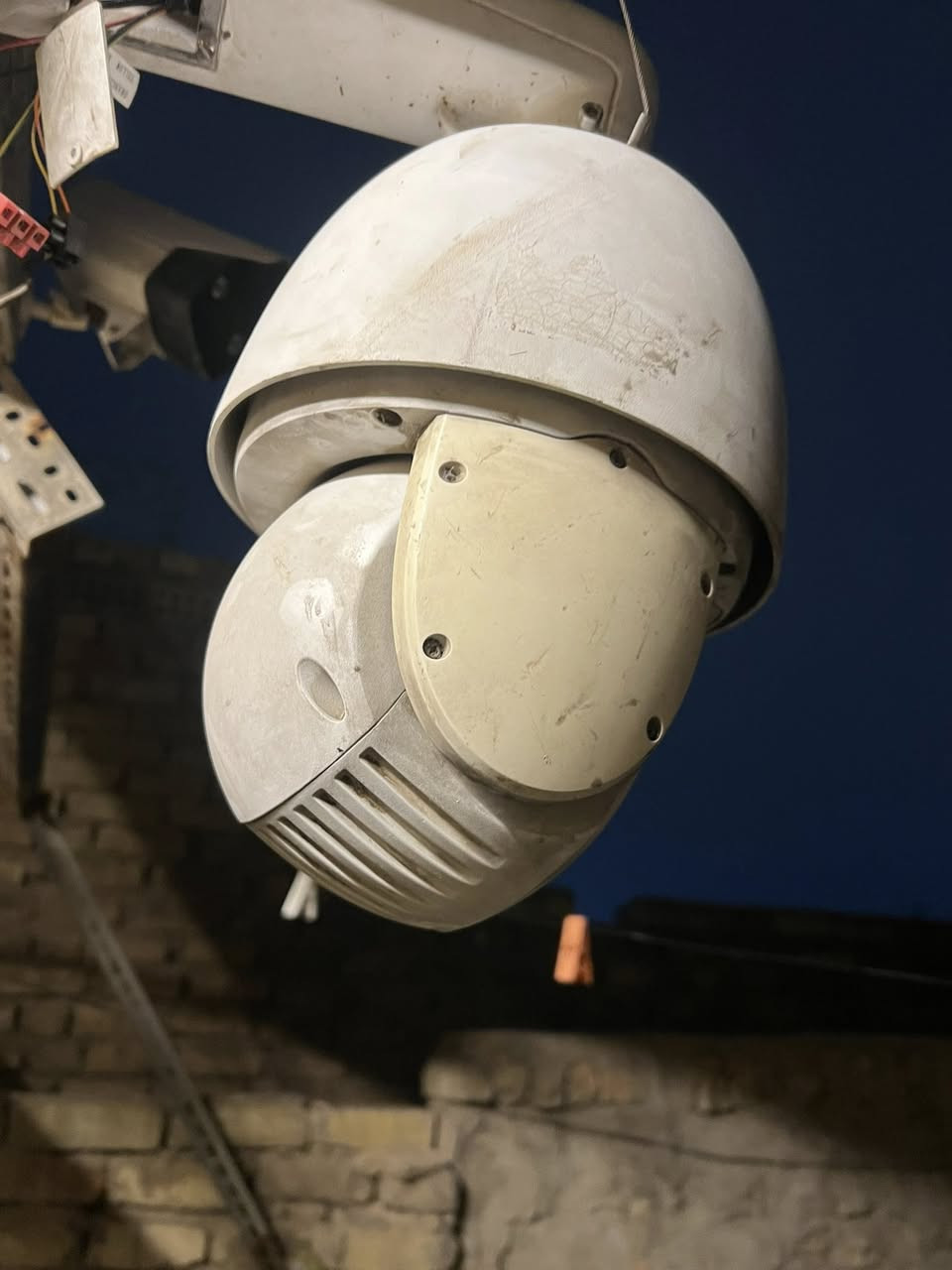 سلام عليكم
كامرة هيك فجن اصلية

Speed Dome 

الزوم مالتهة36x

كوككسل او انلوك 

سعرهة 230الف تاخذهة عل فحص
مكاني بغداد مدينة الصدر


**إذا كنت صاحب هذا الإعلان وتريد حذفه لأي سبب، رجاءا أرسل رسالة إلى الدعم الفني**