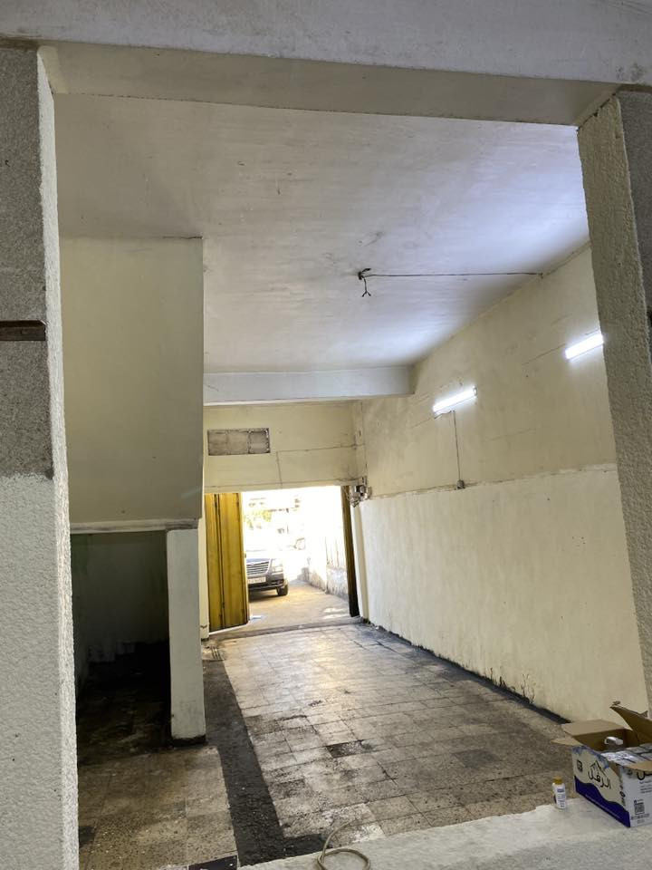 السلام عليكم
محل للأيجار عل شارع قريب كراج الاسدي مقابيل ابو عمر البنجرجي محل نظيف ومرتب 
للأستفسار: ***********
