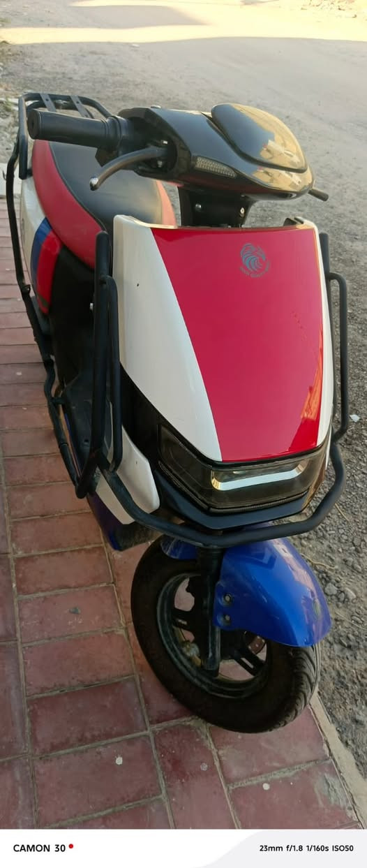 سگنس كهربائي
سبع بطاريات 
84 فولتية 
مستعجل ع بيعتها السعر 500 
المكان بغداد الكاظمية 

***********
