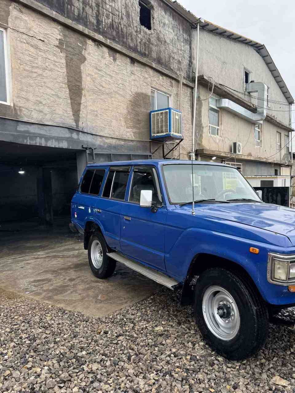 *********** /*********** تويوتا لاندكروز موديل 1986 ئارم سليماني سه وزه كه بو سه يته ره به شه رت مه كينه ٣اف شه ش گير باوه ر جام كاربايه دبل اكسل به شه رت دعم ليدراو ي نيه كاره بأي هموو به شه رت ده ده م گه رمي به شه رت كويسينجاك, أربيل
