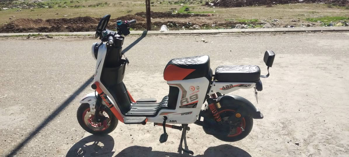 للبيع مكان موصل حي الحدباء جديد وكلو شغال سعر450 للستفسار ***********
