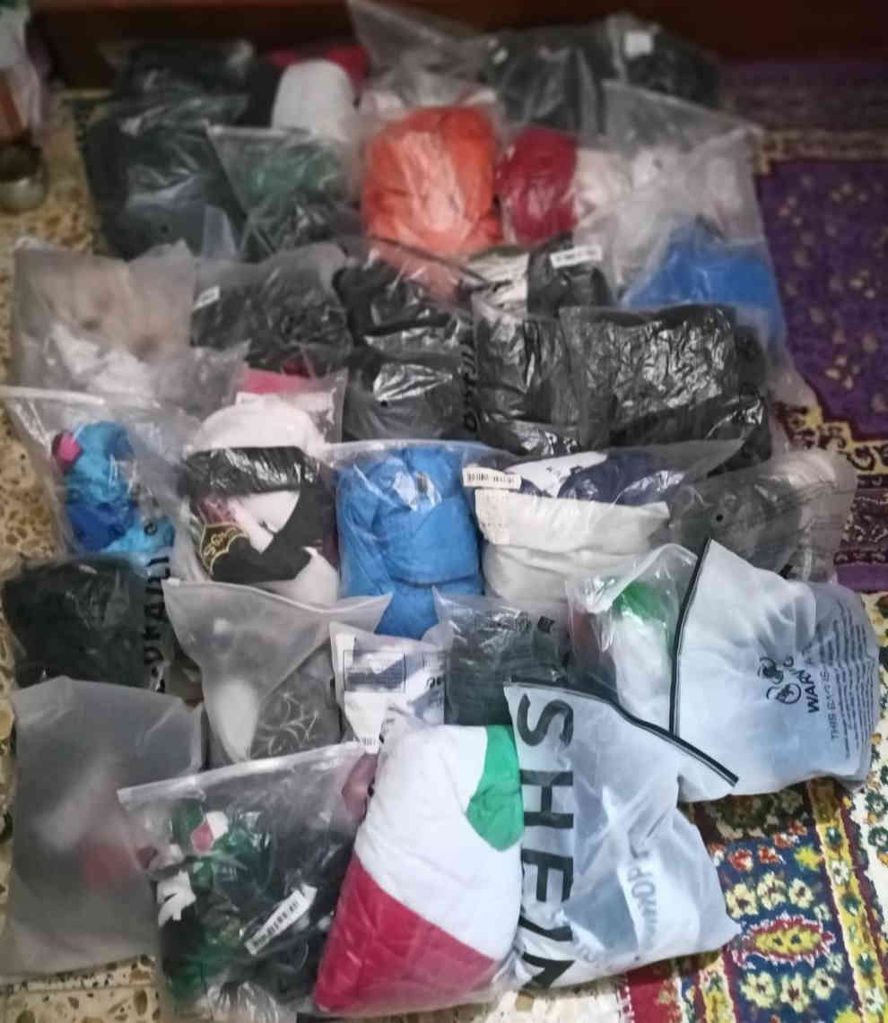 #ناصرية:-***********

بضاعة كويتي ملابس شروه مشكل ٣٥ قطعه ب ٢٢ الف....
