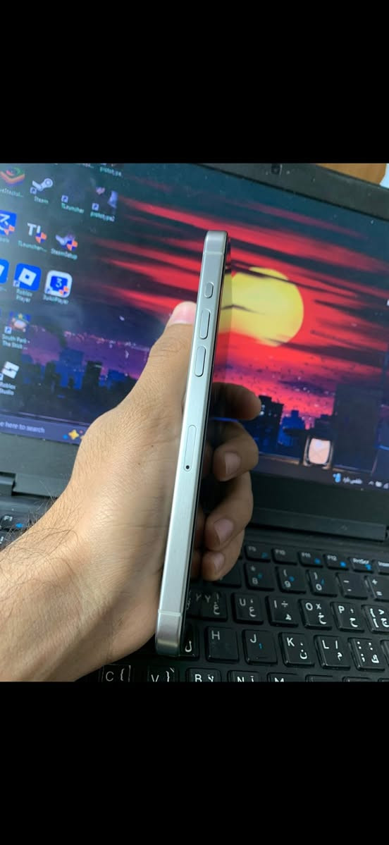 مبايل نضيف وكلشي موضح كدامكم رايده ٥٥٠ المو شراي لا يتعبني  
وتساب فقط ***********
