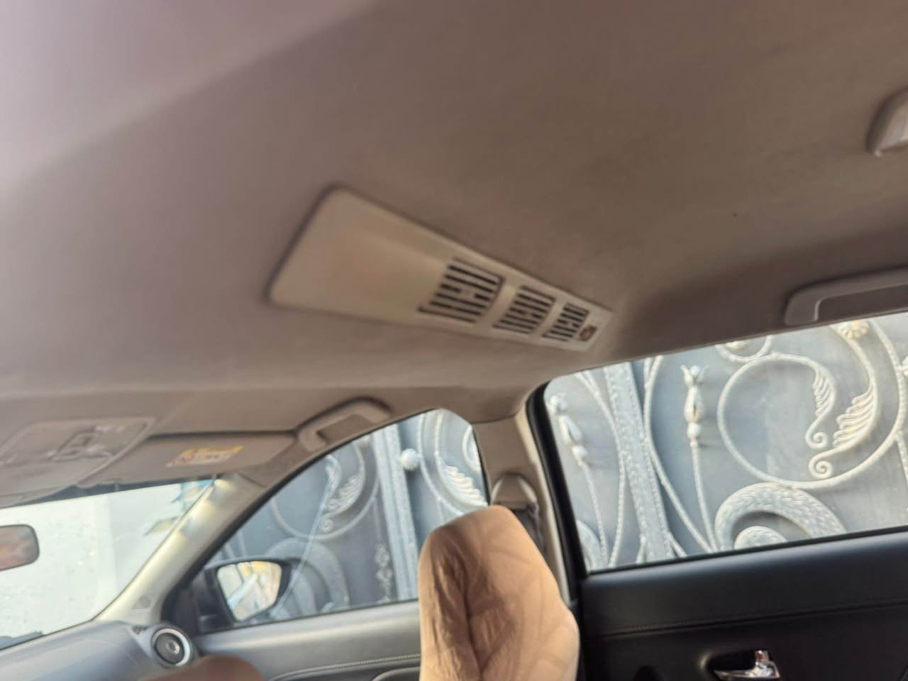 للبيع تويتا روش موديل 2019 رقم بغداد سيارة جاهزة بدون نقص بصمة  ثلاث قطع تبريد وارد خليجي بيه صبغ جاملغ امامي وشوية من البنيد بدون دواخل او اشاصي سبعة راكب سيارة عائلية واقتصادية محرك 1500 VVT
السعر 145 ورقة     *********** 
   
  
الديوانية
*********** ديوانية, القادسية
