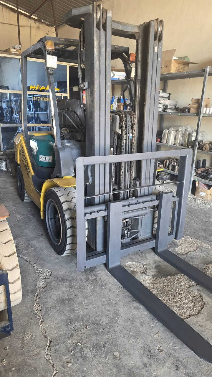 للبيع رافعه شوكيه كوماتسو 3طن 3حركات جوب حاويه موديل 2010 كير مكينه أكسل تخم تاير جاهزه للعمل بيه اوراق مزاد شركه الببسي العنوان ديالى بعقوبة قرب مديريه المرور 
يوجد توصيل جميع المحافضات 
***********
***********
