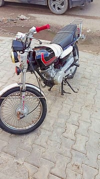 دراجه ايراني خير من الله مكينه ما متعوبه معدل وشلعه كهربائيات كله شغال...