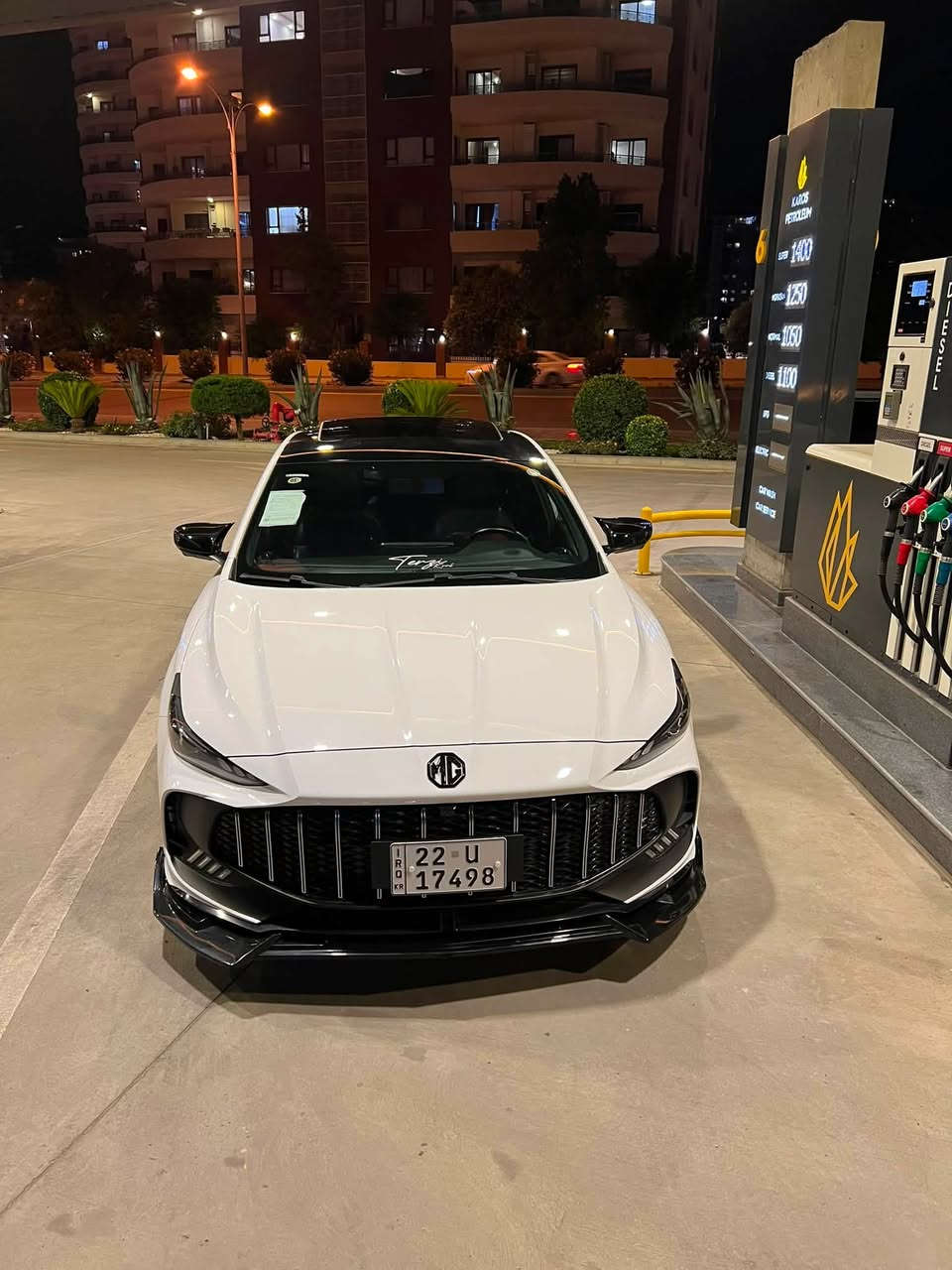 MG GT 2025 clin taitle Ful    ئێمجی جیتی فول فول  بێ چاڵ و شوخت و سارد  ۱۷ هەزار ڕۆشتوە سلاید کوشن جلد کامێرا ۳٦٠ دەرجە ڕادار لایت عەدەسە کامێرا پێش و پشت سوکان ڤۆلێۆم   گاعی و ناو سنوقی تێگیراوە ویل سپۆرت باڵی سەرجام و سنوق پێش و پشت لید لحیە سپۆرت کامل جوانکاری  ***********. .  ۱۲۷گەڵا
