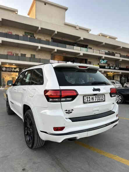 السلام عليكم 
جيب S كراند شيروكي ام الرادار للبيع او مراوس بجيب شكل جديد فقط
   موديل 2022 
خليجي وكالة هارلم 
ماشية 48.000كم حقيقي وقابل للزيادة شرط الفحص السيارة مكفولة من كلشي عدا بارد بسيط جداااً بباب السايق وتكحيل على كدة ,  والتفاصيل على الخاص او الرقم وخادم
تخم تايرات كله جديد  حدادية كلشي سليم ومابيها اي شي سيارة متحتاج صرف ونظيفة حيل بوضع الشركة 
المواصفات : * رادار مع مانع تصادم امامي . 
* تحذير الخروج عن المسار . 
* نقطة عمياء .
* دفع رباعي 4x4 . 
* المقاعد الأمامية كهربائية .
* ذاكرة لحفظ وضعيات الجلوس . 
* ويل قياس 20 إنش اسود .
* مقود السائق كهربائي . 
* تدفئة مقاعد وستيرن . 
* سقف بانوراما .
* نظام الملاحة (GPS) . 
* مصابيح امامية زنون . 
* المصابيح الأمامية مع LED لايت . 
* كشافات الضباب زنون . 
* تشغيل عن بعد .
* صندوق كهربائي .
*  حساسات أمامية + خلفيه .
الاسبير منازل ، ارضيات رزلاين اصلية 
العدة مالتها كله موجود وكاعيات الشركة كلهن بلجيس ممستخدمات  ايضاً
السعر 39,500$ وبيها مجال للشراي فقطططط وللتفاصيل اكثر رقمي : *********** وواتساب موجود ايضاً
