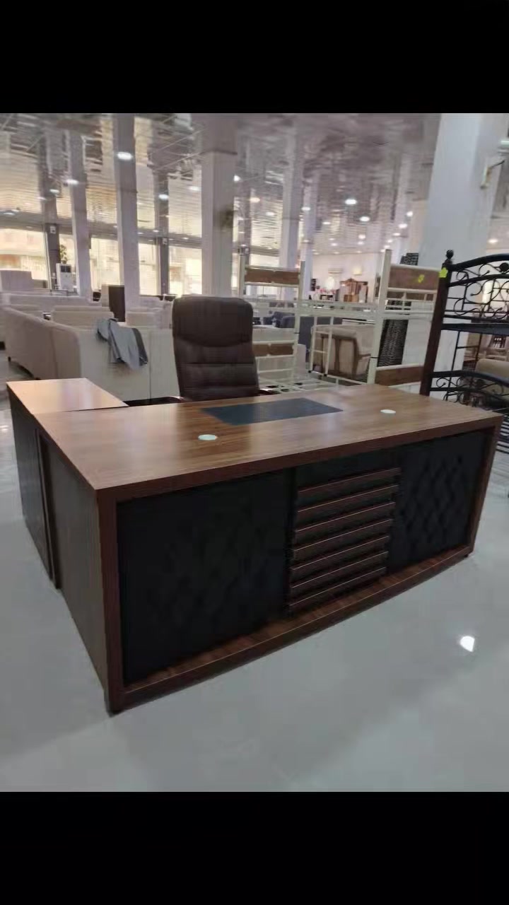 دع مفروشات منزلك تتحدث بالنيابة عنك.
من خلال موبلياتنا، ستحصل على منزل أحلامك.
أثث حياتك.. أثاث منزلك هو انعكاس لشخصيتك.
كل قطعة أثاث لدينا تحكي قصة جميلة.
حول منزلك لمكان ساحر بلمساتنا العصرية.


**إذا كنت صاحب هذا الإعلان وتريد حذفه لأي سبب، رجاءا أرسل رسالة إلى الدعم الفني**