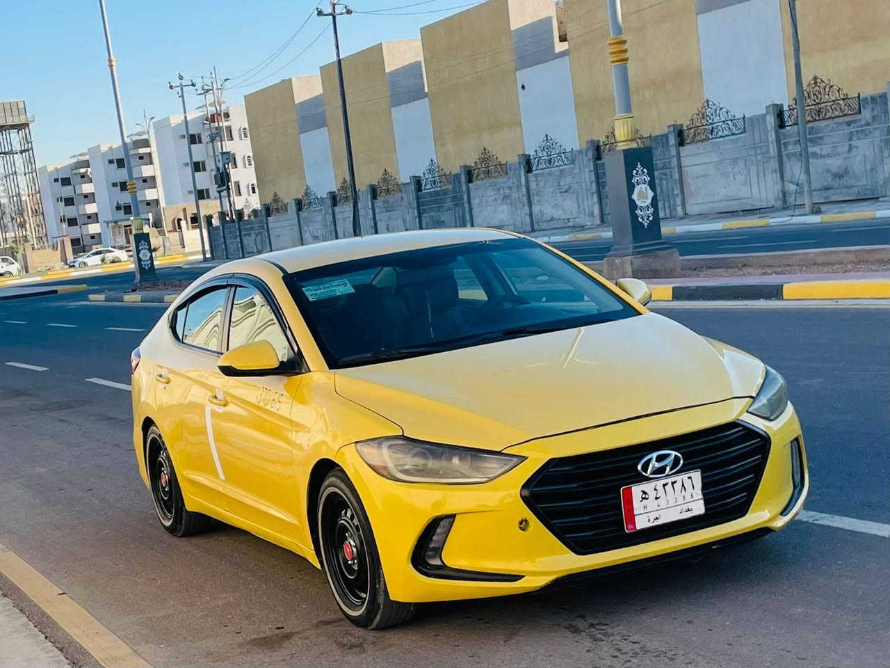 سلام عليكم هونداي النترا موديل 2017 وأرد أمريكي رقم بغداد حادث الدور الخلفي فقط والباقي كفاله عامه من كلشي ليبل واحد السياره  بدون  دواخل نص فول موصفات تحكم ستيرن شاشه تبريد ثلج حدادية تخم تاير كير ومكينة 2000 مكفولات منضومه غاز جديده ام الظمان مصفره هيه وغرامات سيارة احله من صور السعر 120الأستفسار علا رقم***********  مكان سيارة كربلاء
