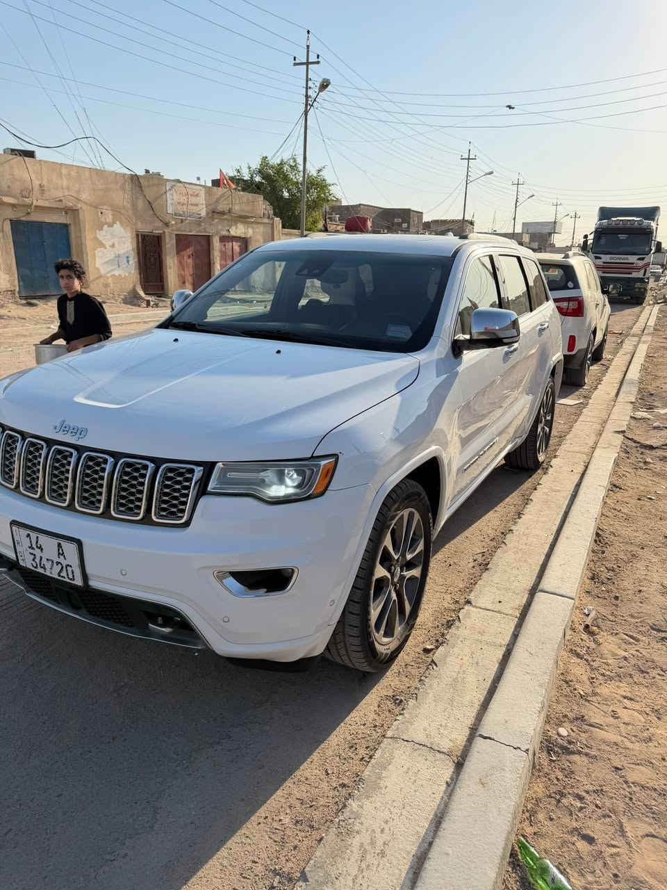 جيب شاروكي موديل 2018 مكينه 3600
سياره فول مواصفات للاخير كشنات تدفئه وتبريد حساسات مانع تصادم رادار بانوراما جكات تصعد وتنزل مري قلاب سستم صوت سياره ستعمال شخصي وجديده ماشيه 90 ميل
ملاحضه . سياره وارد كندي نضربت ضربه خفيفه بلباب مال الراكب وسويتها bdr بيها زلغين ماكحلتهن ضلن مثل ماهنه
السعر 255 رقم بصره باسمي سنويه وهزه جديد مكان البصره
***********
