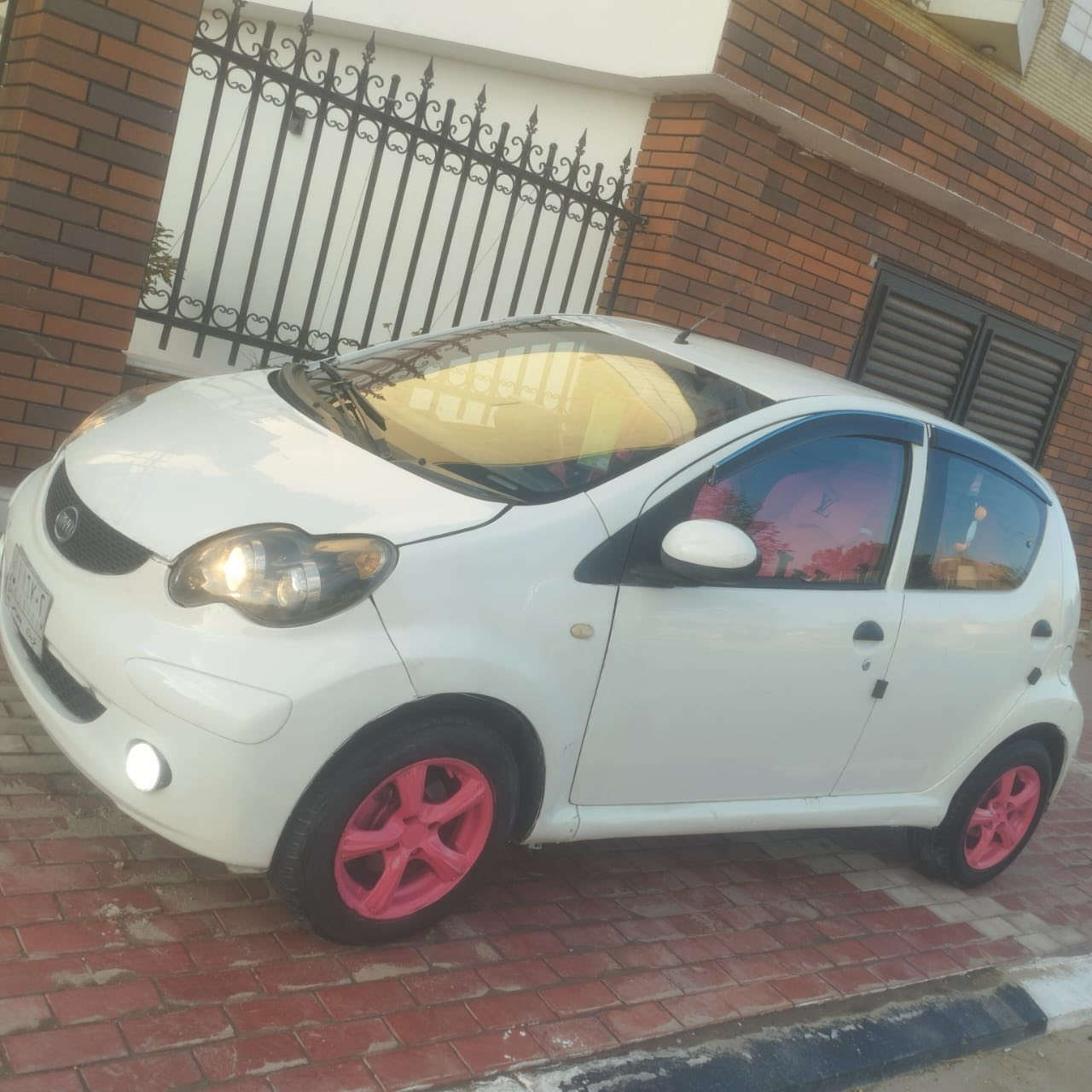 السلام عليكم 
بي واي دي...f0 
المديل 2013
بصمه تشغيل 
شاشه كامره 
تبريد شغال 
جام كهرباء
حداديه جاهزه
لون داخل مميز
رقم كربلاء الماني تحويل مباشر
ياباني كير مكينه اوتوماتيك مكفولات 
مكاني كربلاء حولي مستشفى الكفيل
لاستفسار ***********
السعر 44$
