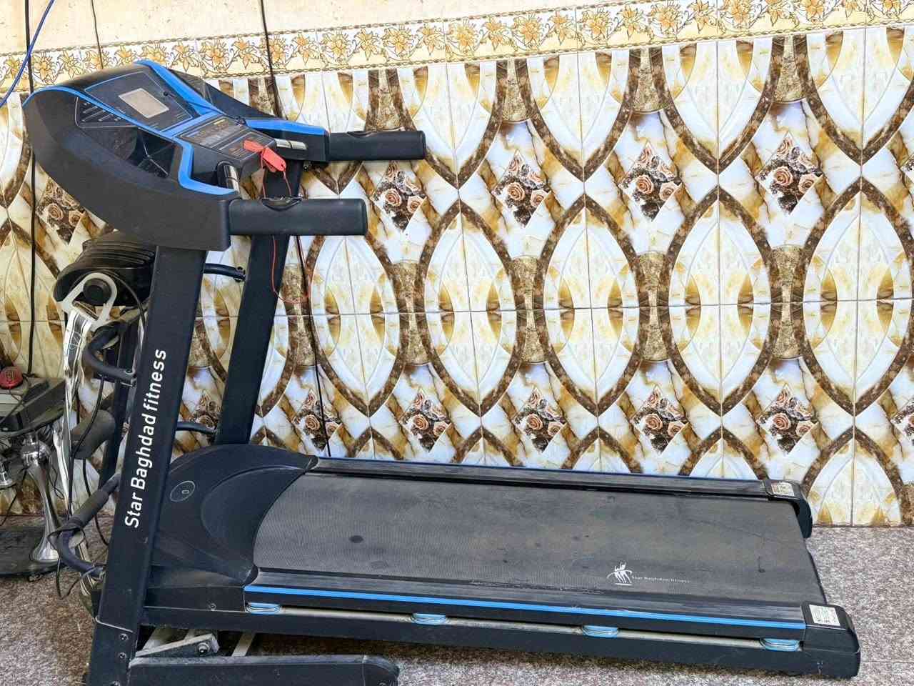 جري للبيع
السعر 600 وبي مجال 
العنوان بغداد جكوك 
رقم الهاتف للاستفسار / ***********
