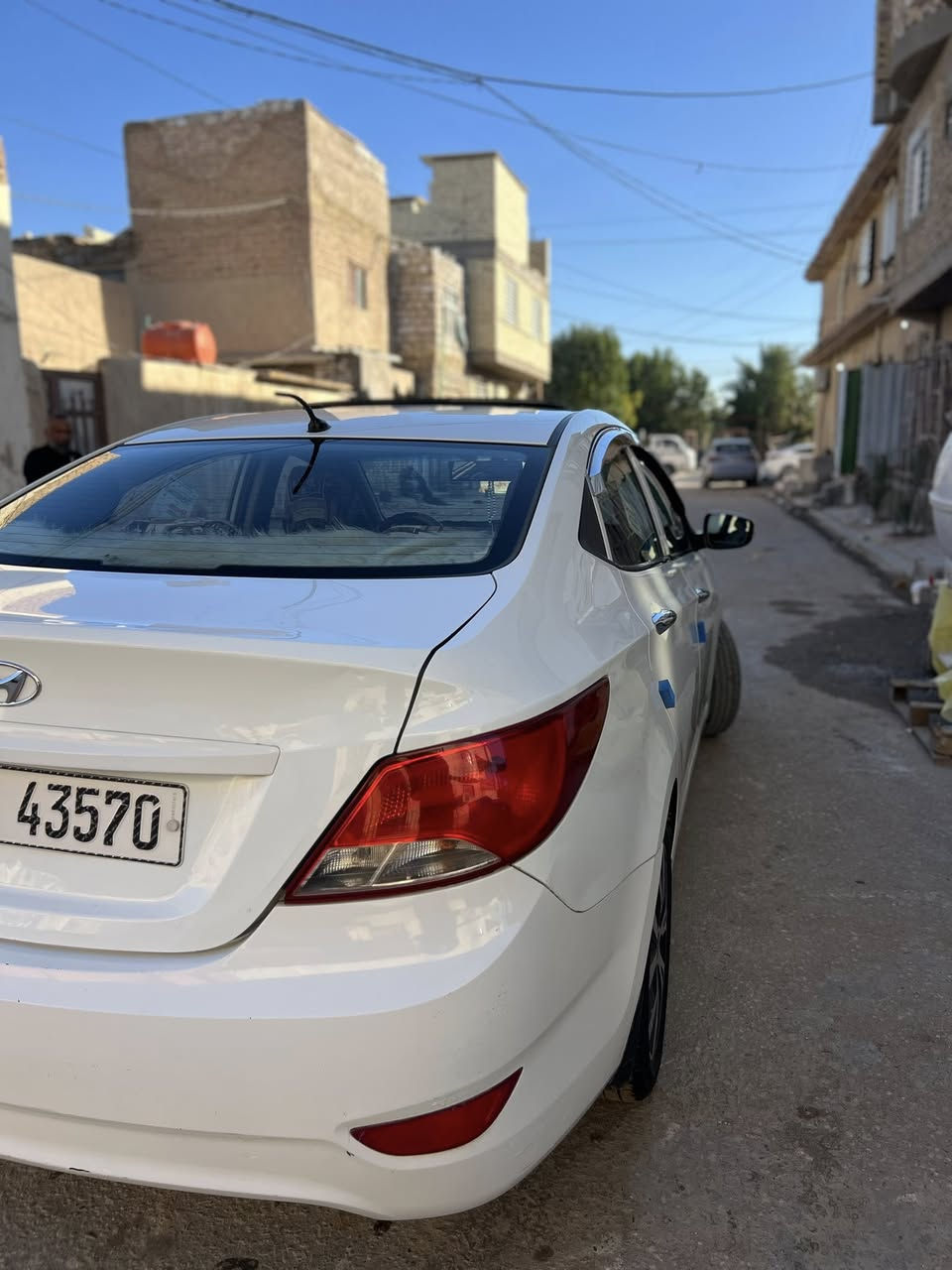 السلام عليكم
اكسنت 2015فول مواصفات محرك 1600 
ضربتهه موضحه بلصوره والباقي كفاله سياره كير ومحرك كفاله حداديه ‎%‎90مشروع وطني مكاني النجف الاشرف حي العسكري 
السعر 105وبيهه مجال بسيط
***********
