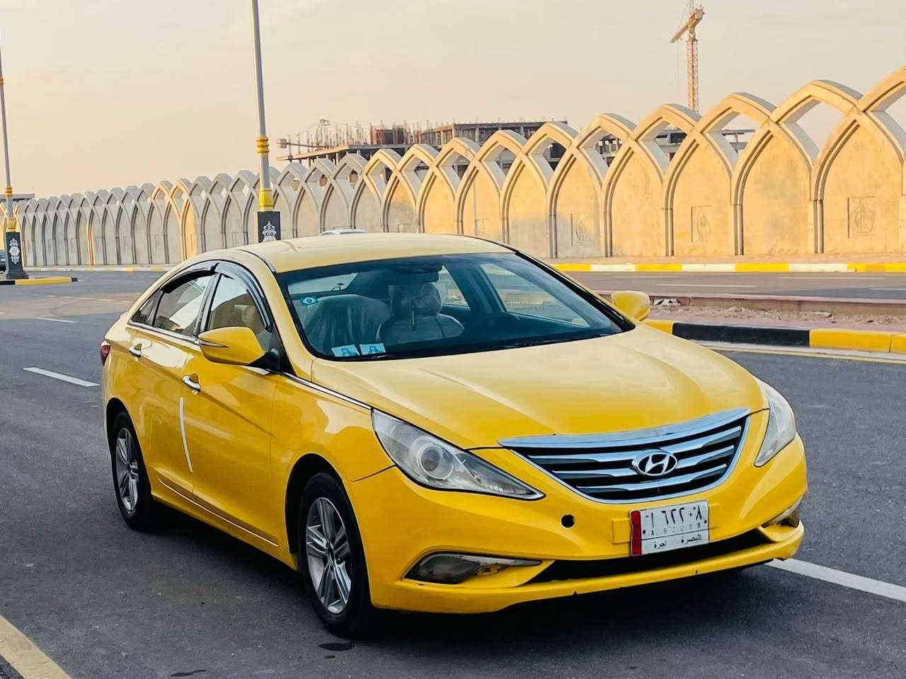 السلام عليكم للبيع هونداي سوناتا مديل 2014 وارد كوري بيه جاملغ وبنيد فقط والباقي مكفول موصفات  شاشه كامره تحكم تبريد قطعتين مري شفط حساس امامي خلفي مكينه 2000 دوش  رقم نكليزي باقي على لاستلام فقط سنويه لغاية 29 مصفره هيه وغرمات السيارة جديده حيل وجاهزه واي نقص مابيه كير مكينه مكفولات حداديه تخم تاير تدفه تبريد ثلج السعر 108 لاستفسار اكثر لاتصال على الرقم*********** مكان سياره كربلاء المقدسة مكلف بل نشر
