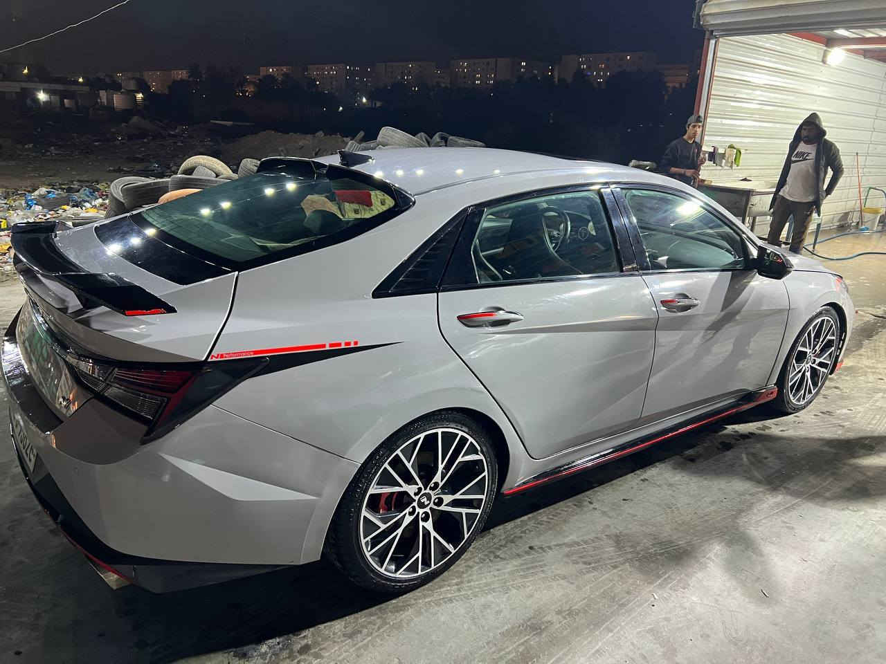 السلام عليكم 
السعر 160 ورقه 

النترا 2022( N ) رياضي 

السياره ماشيه 59 الف كيلو 

السرعه 300 

موديل 2022 

المحرك 2000 تيربو 

القدره الحصانيه 290 حصان 

المواصفات / #N

كشنات جلد حضن ريكارو 

كشن علامه N ضوئية

اناره داخليه 24 لون 

تحكم ستيرن نورمال وسبورت 

تحكم دبلات نورمال وسبورت 

ابواب بصمه 

شحن وايرليس

شاشه ديجتل متصلة 

كاميرا 

نضام صوت Boss

اشاره ترحيب 

اشاره مرايا 

اوتو ستوب 

نقطه عمياء 

تحديد سرعه 

تحديد مسار 

رادار امامي 

رادار خلفي 

رادار جانبي 

قياده ذاتيه 

حساس خلفي 

نضام ECO 

نضام NORMAL

نضام SPORT 

نضام N

رقم الشاصي وصور الحادث موجوده بل منشور 

مكاني : بغداد المشتل 

الشراي يتصل ويدلل :

***********
