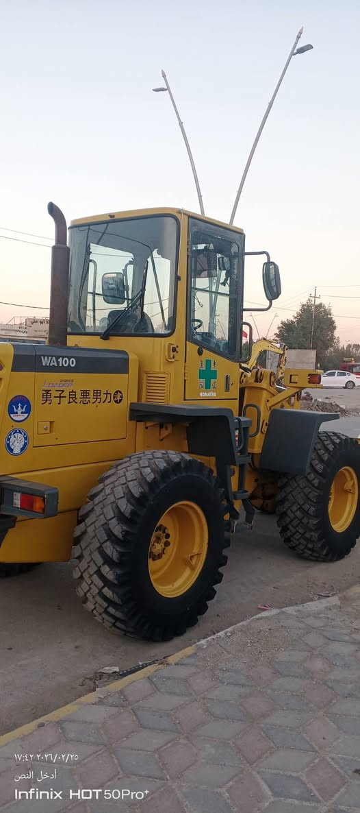 كاماتسو للبيع دخول جديد حجم ١٠٠ محرك ٦سلندر عداد الساعه ٤الاف ساعه مشتغل
السعر ٣٥٠$ المكان واسط 
الشراي يتصل ***********
