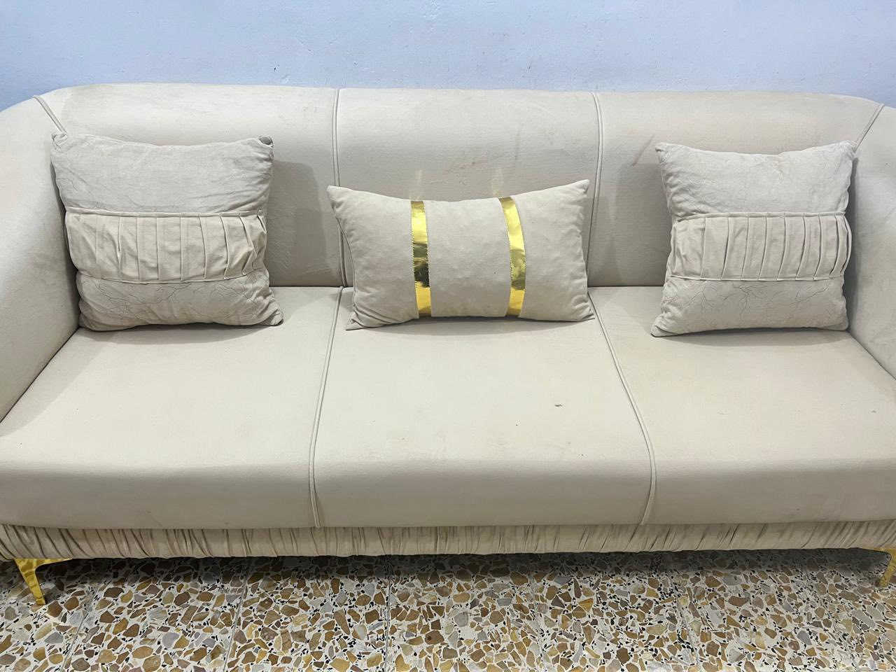 تخم للبيع كلش نضيف وجديد وثقيل ٧ مقاعد سعره ٤٠٠ وبي مجال كربلاء المعملجي


**إذا كنت صاحب هذا الإعلان وتريد حذفه لأي سبب، رجاءا أرسل رسالة إلى الدعم الفني**