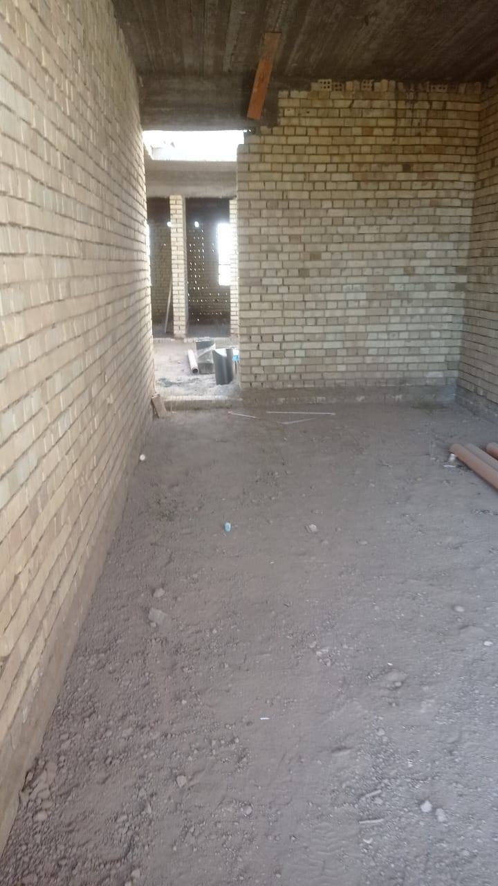 يا الله السلام عليكم مكلف في النشر يوجد قطعة ارض المساحة 3600 متر+ شاطية 400متر + بيت مساحة 210متر بناء طابوگ هيكل كامل بس البيتونة تحتاج سقف الواجهةالارض 21 متر النزال 250 متر  نهاية الگاع 14 متر 
سند 17 العنوان قريب على جسر الفرنسي في قرية  العوادل جهة نهر ديالى ظهر الگاع على نهر ديالى السعر 150 و بيها مجال قليل''الخاص مغلق
 الاستفسار أتصل  على هذا الرقم***********
