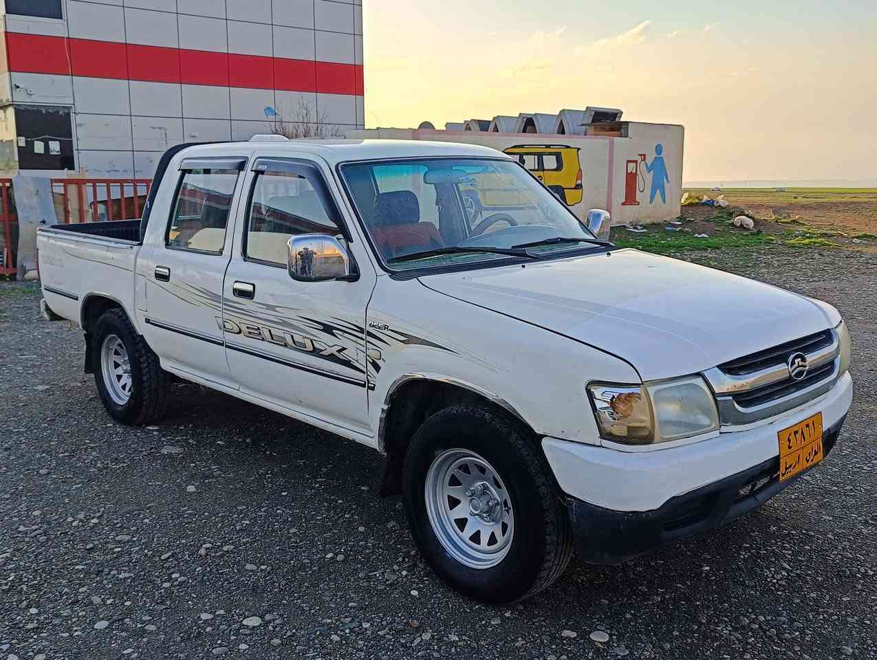 ***********پیکاب دێر مۆدێل 2006گێڕومەکینەوئەکسل بەشەرت بێدەعم و بێ لێدراوی بێ بۆیاغ سەنەوی بەسەرچوە بەشەرتی تەحویل وغرامە سعری بێ تەقەوڕەقە سعری 43گڵاویەک تۆزێک مەجال ***********  ژ.م***********ناونیشان چەمچەماڵ
