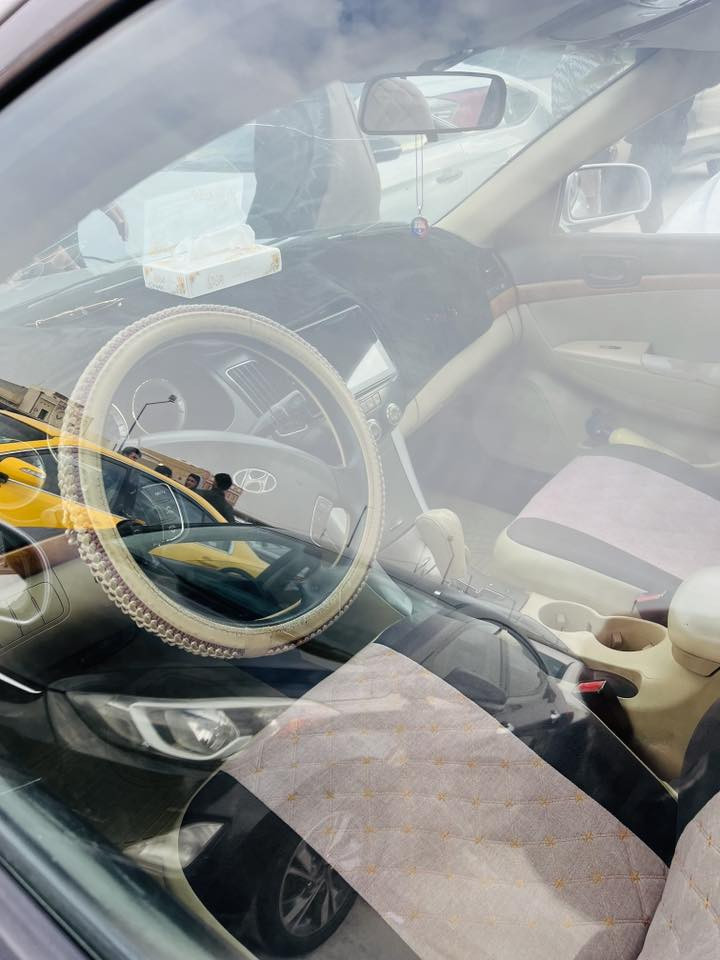 سونتا  خليجي للبيع ٢٠٠٩.  محرك ٢٠٠٠ رقم بغداد    ضررها فقط   جاملغ خلفي تخم تاير جديد. كير كفاله  السعر ١١٥ وبيها مجال. عنوان واسط نعمانيه  ***********.
